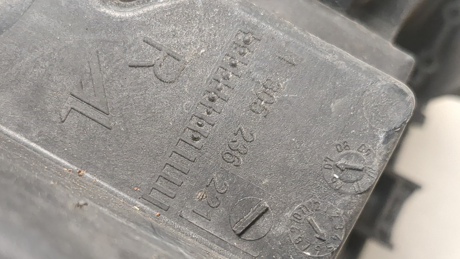 Фара правая