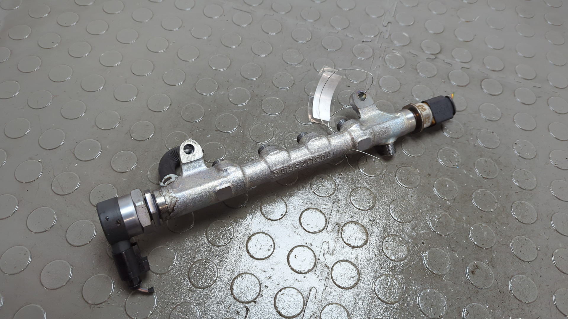 Рейка топливная (рампа)