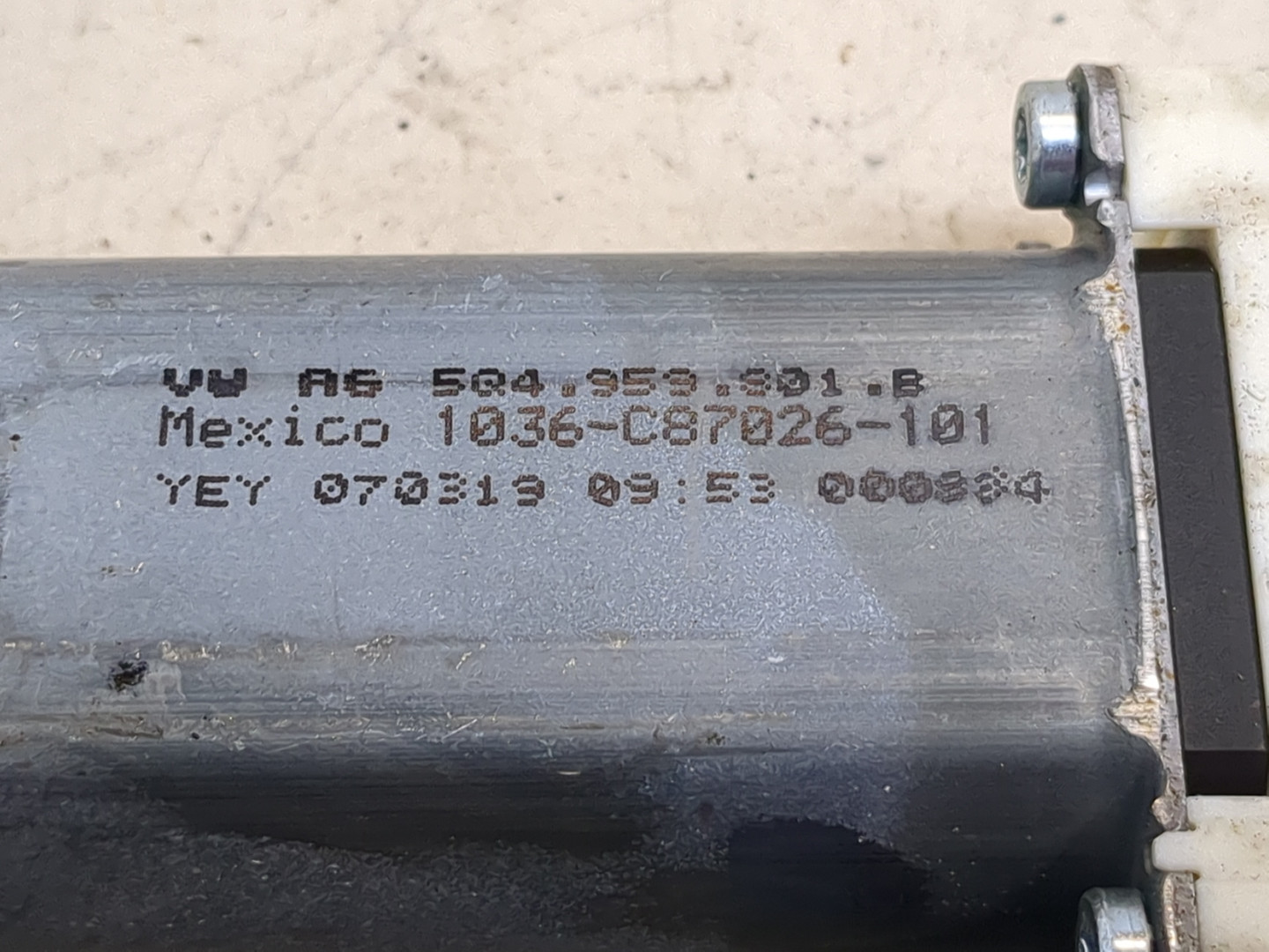 Моторчик стеклоподъемника