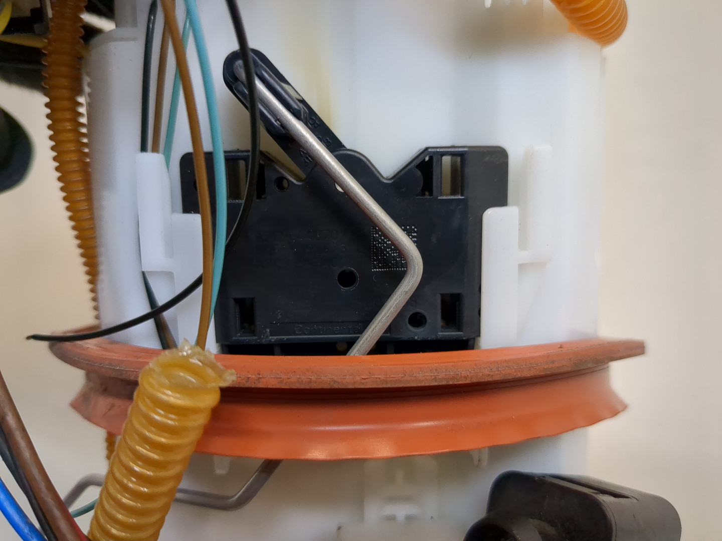 Насос топливный электрический