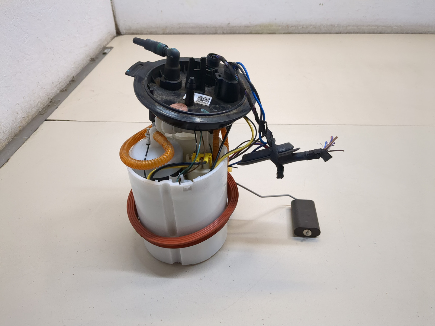 Насос топливный электрический