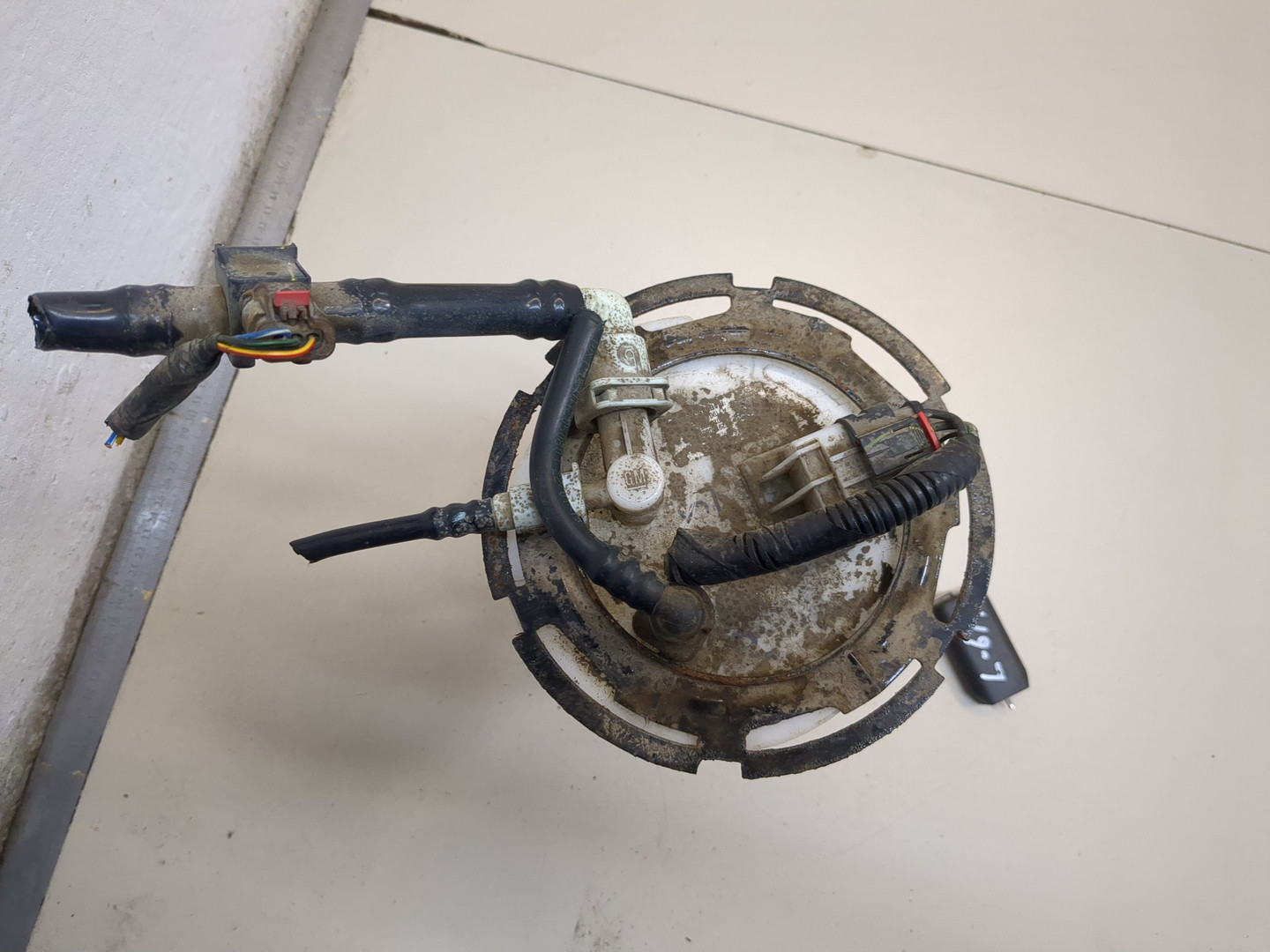 Насос топливный электрический