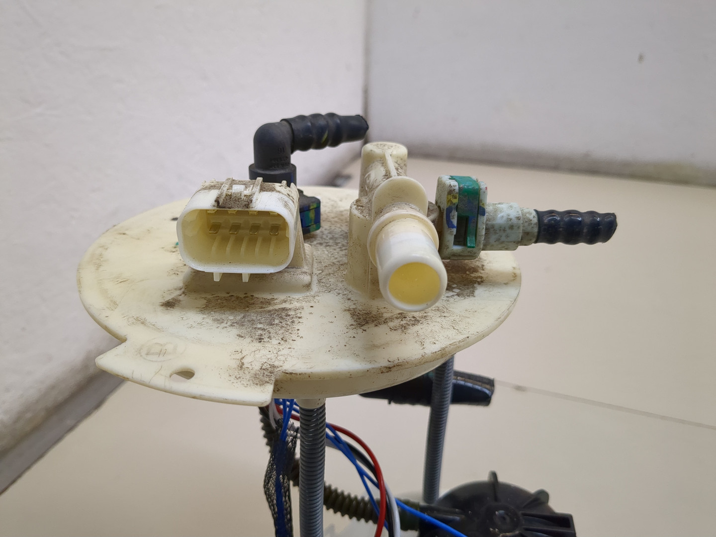 Насос топливный электрический