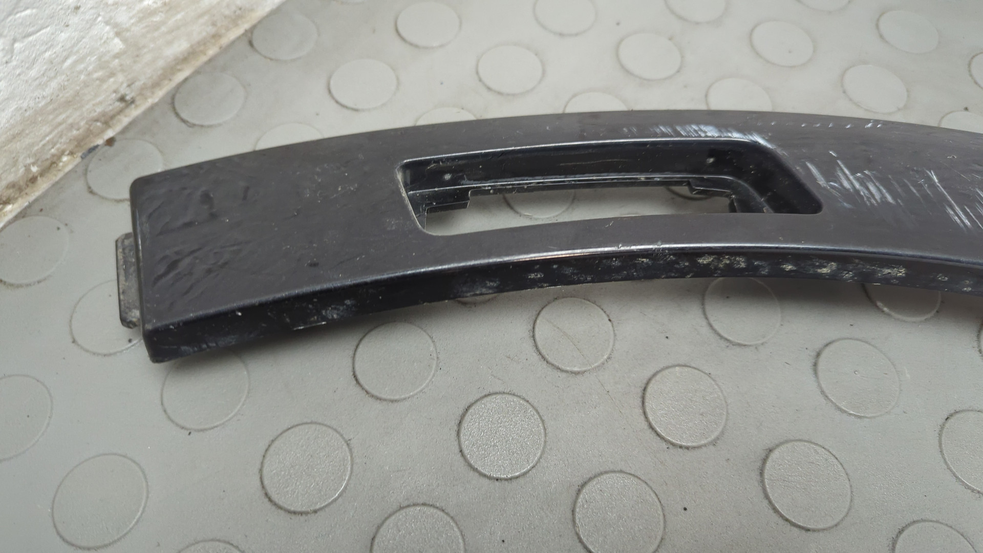 Накладка переднего крыла левого