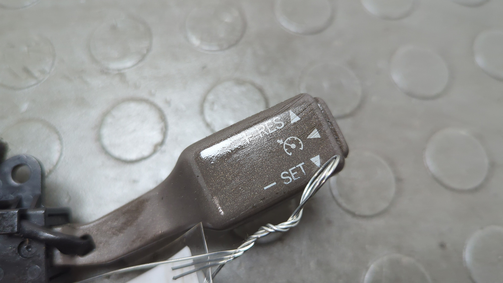 Кнопка круиз контроля