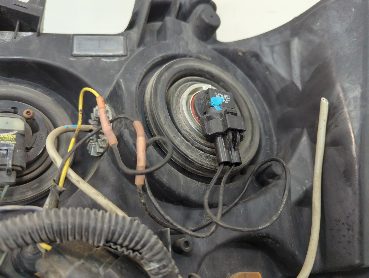 Фара правая