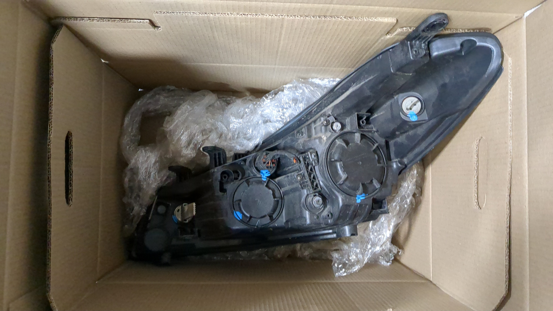 Фара правая