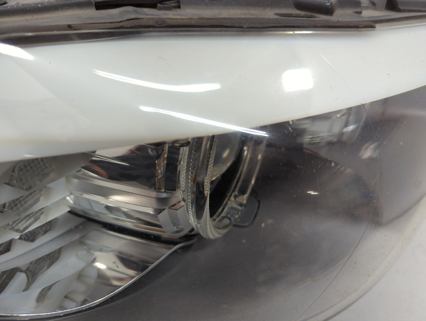 Фара правая