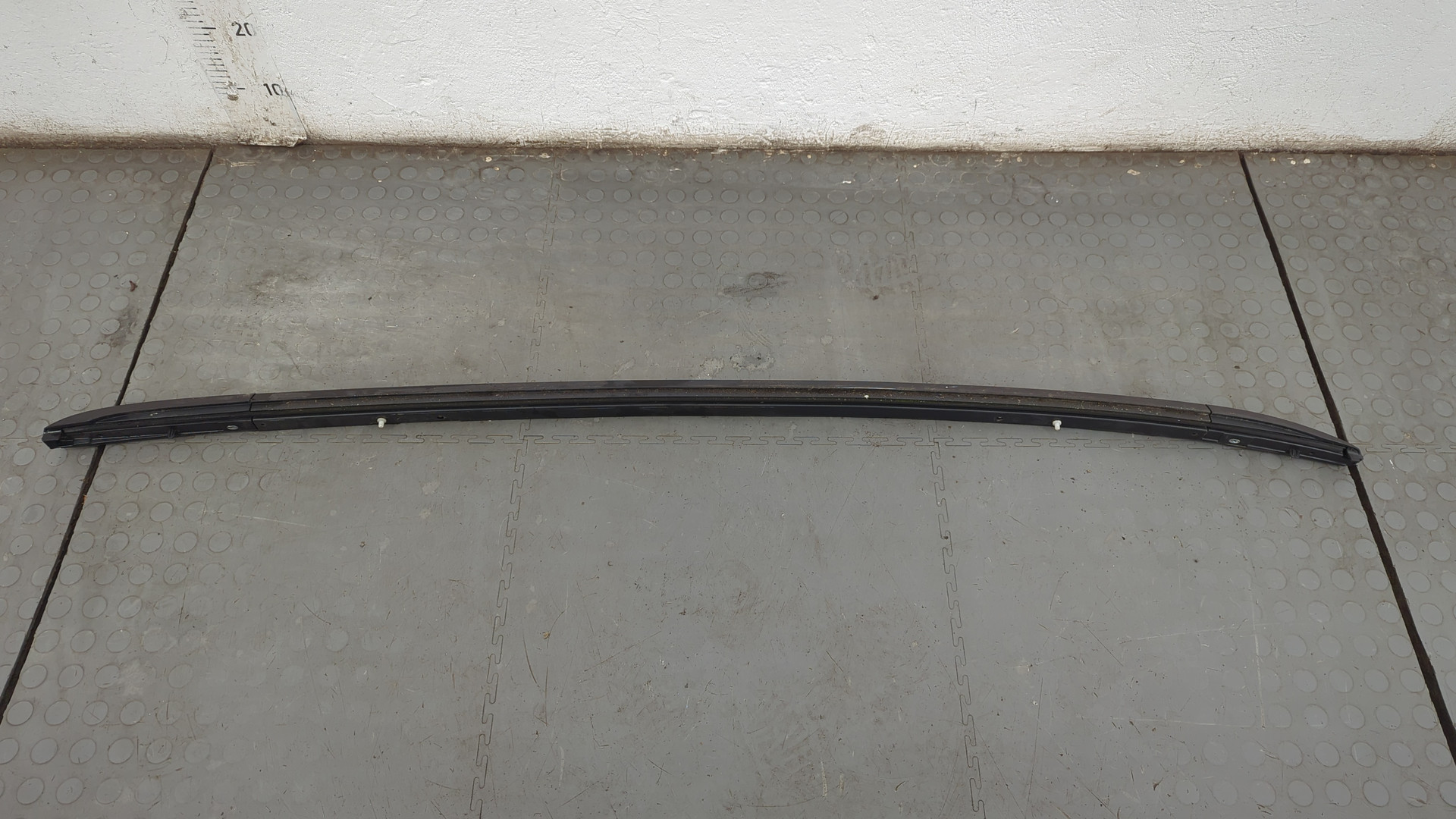 Рейлинг (релинг) правый (планка на крышу)