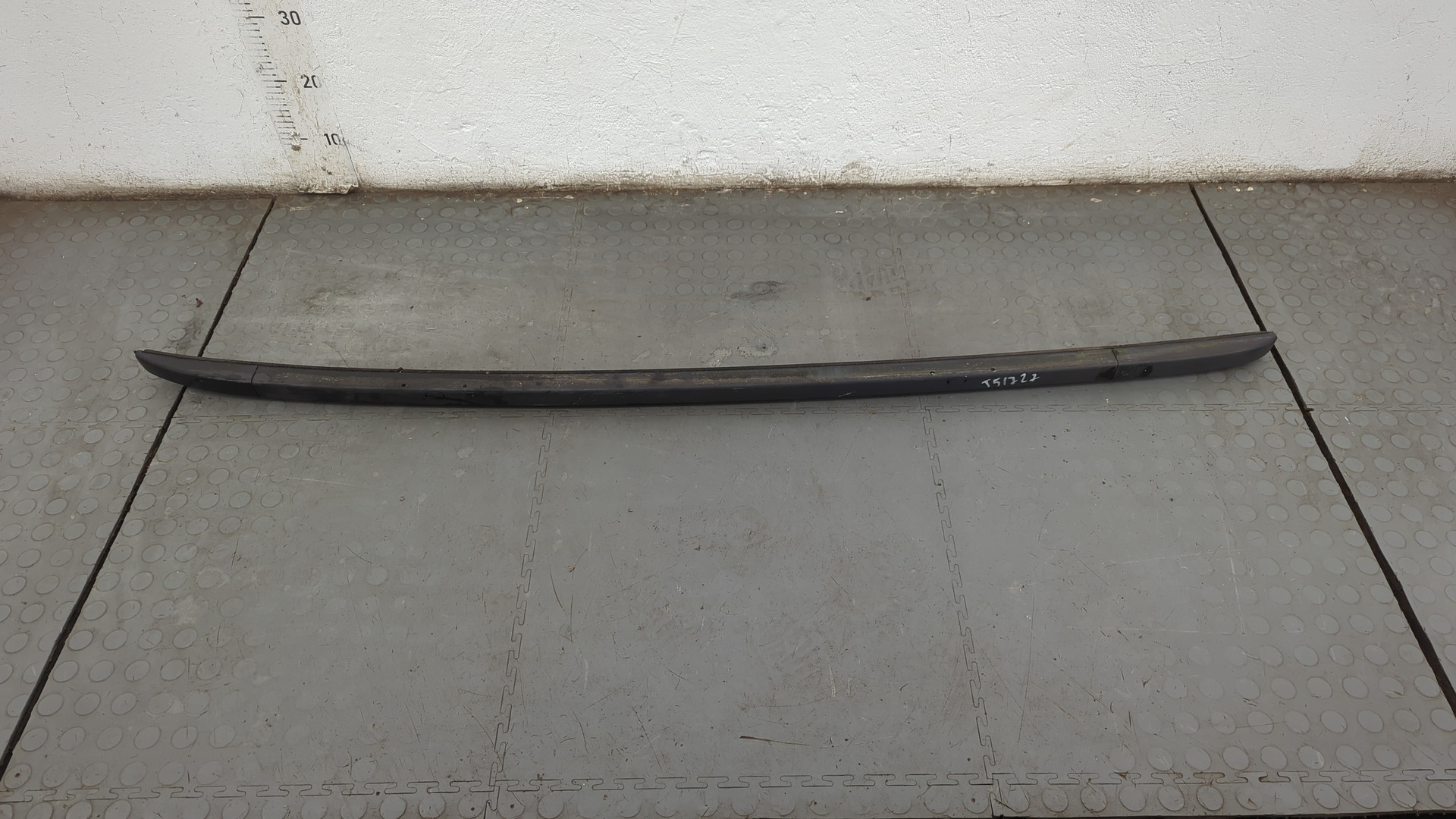 Рейлинг (релинг) левый (планка на крышу)