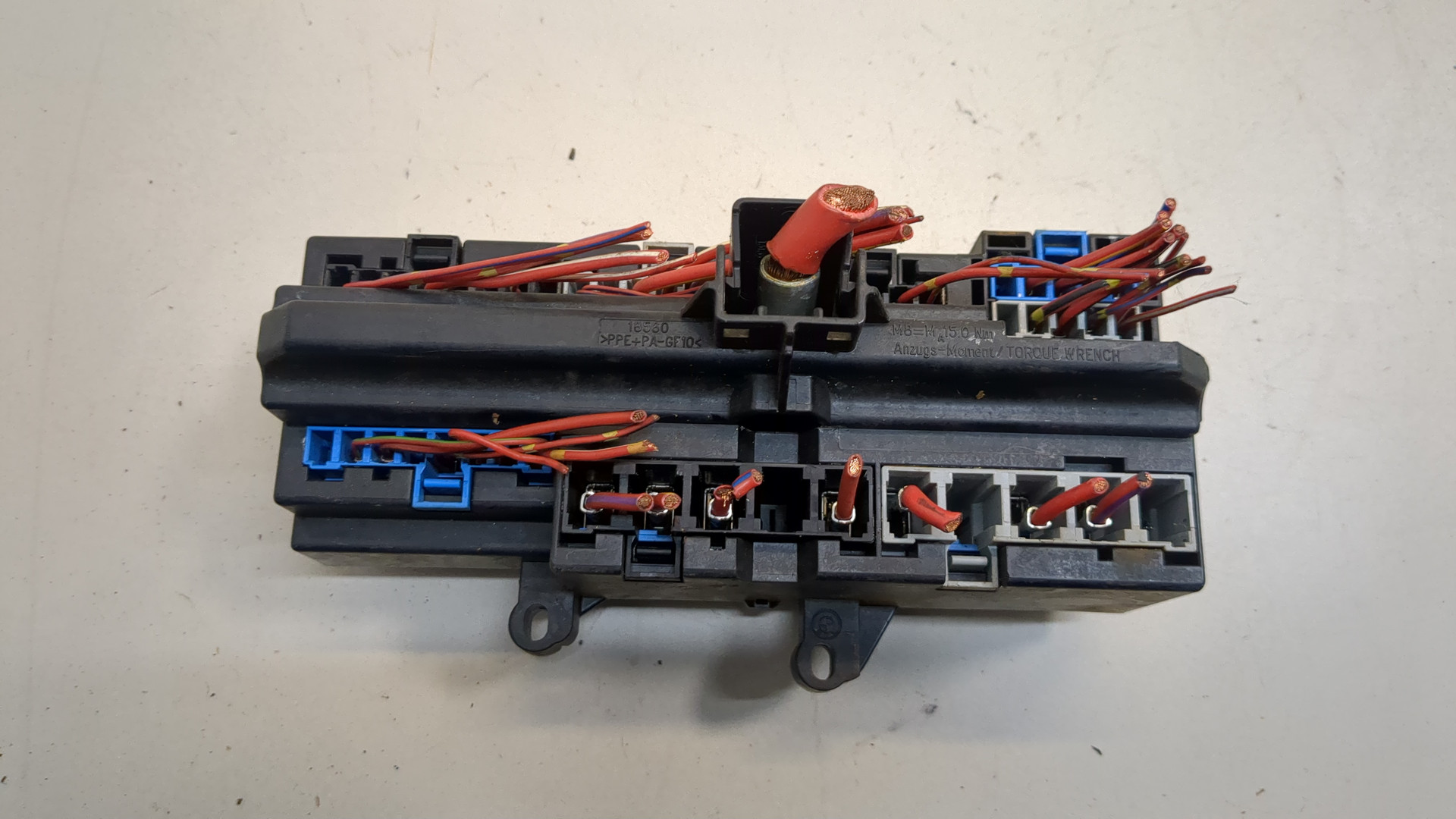 Блок предохранителей