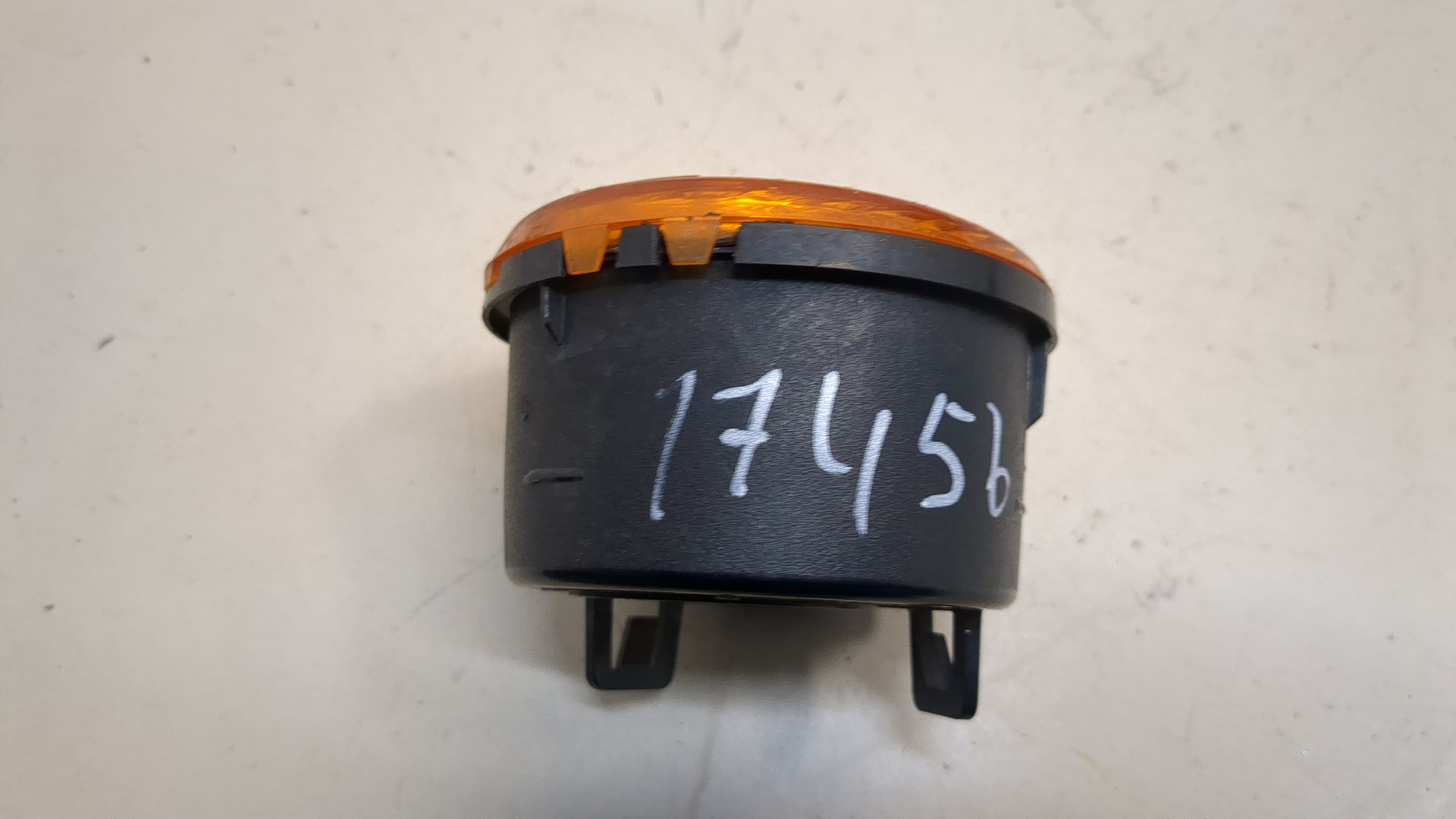 Повторитель на крыло левый