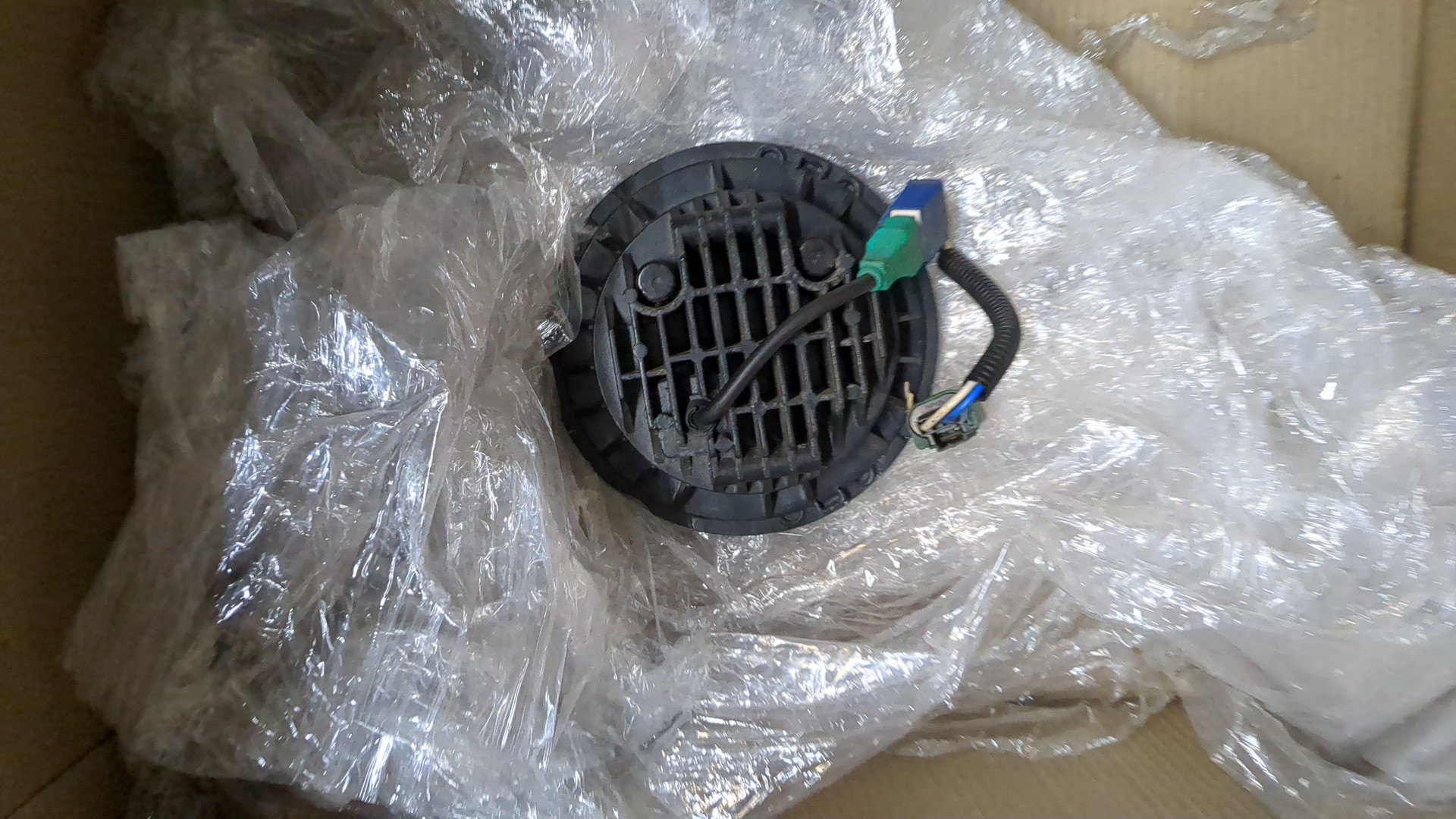 Фара правая