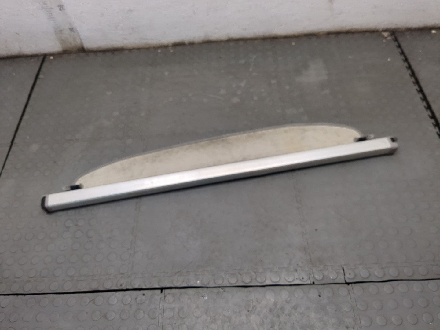 Шторка багажника