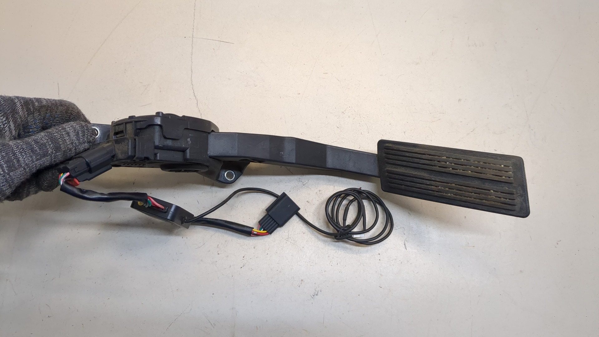 Педаль газа