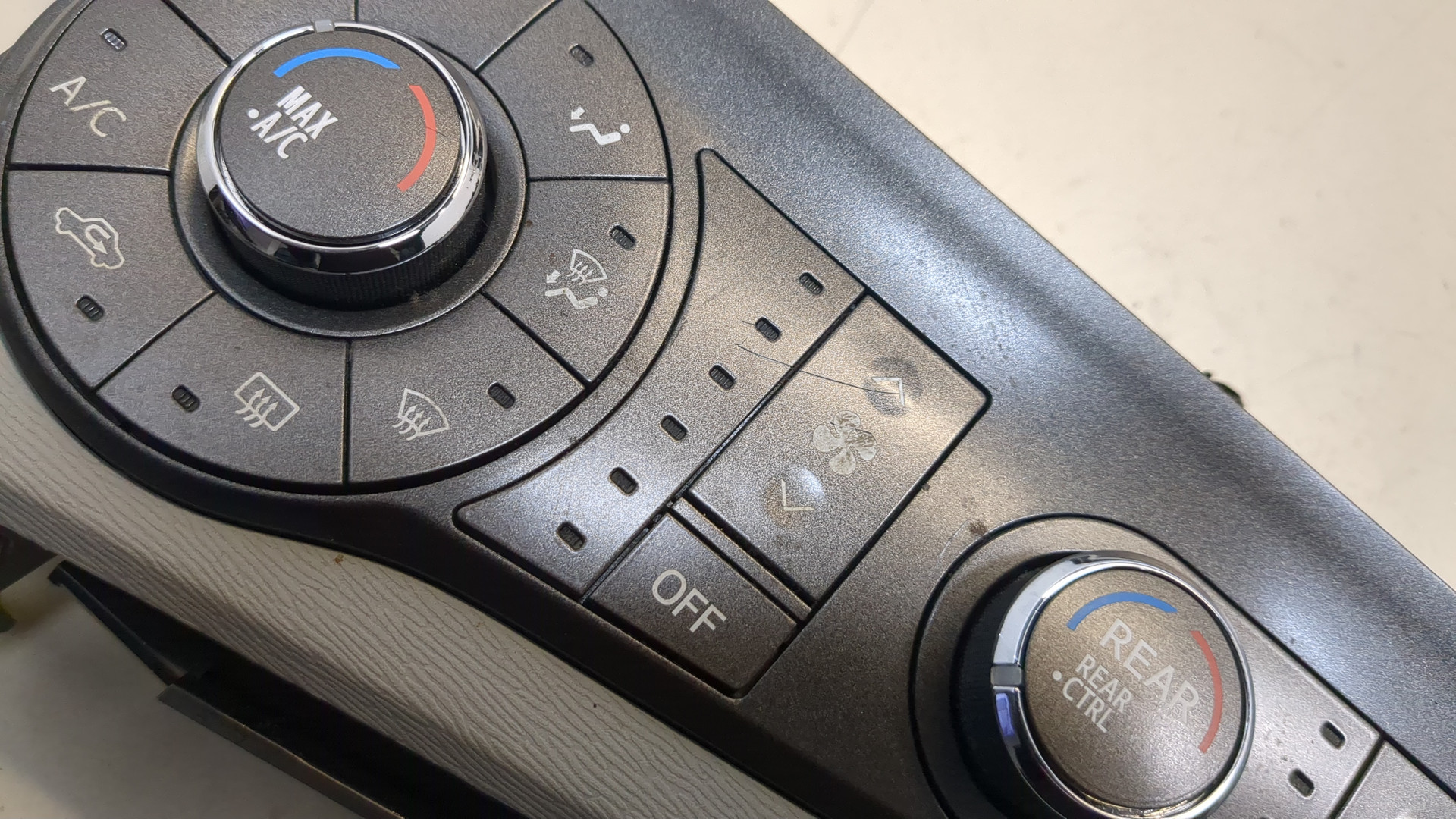 Переключатель отопителя