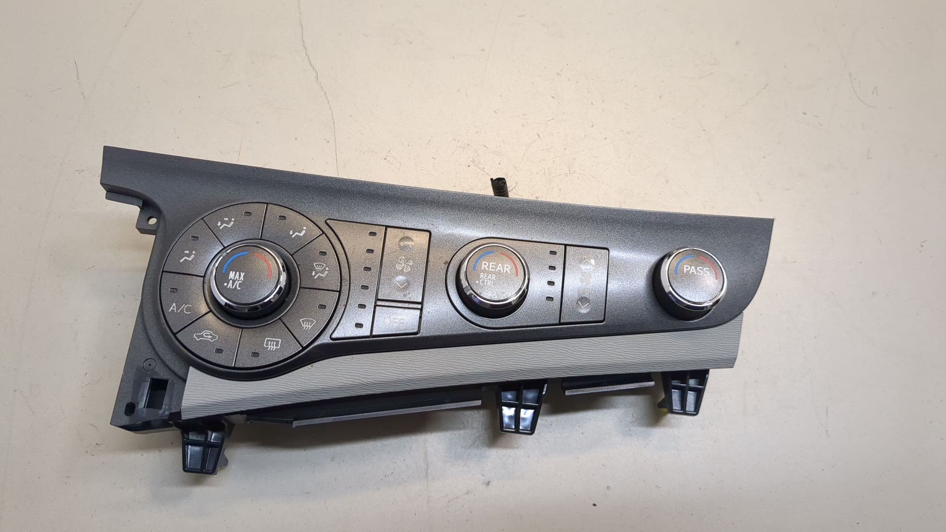 Переключатель отопителя