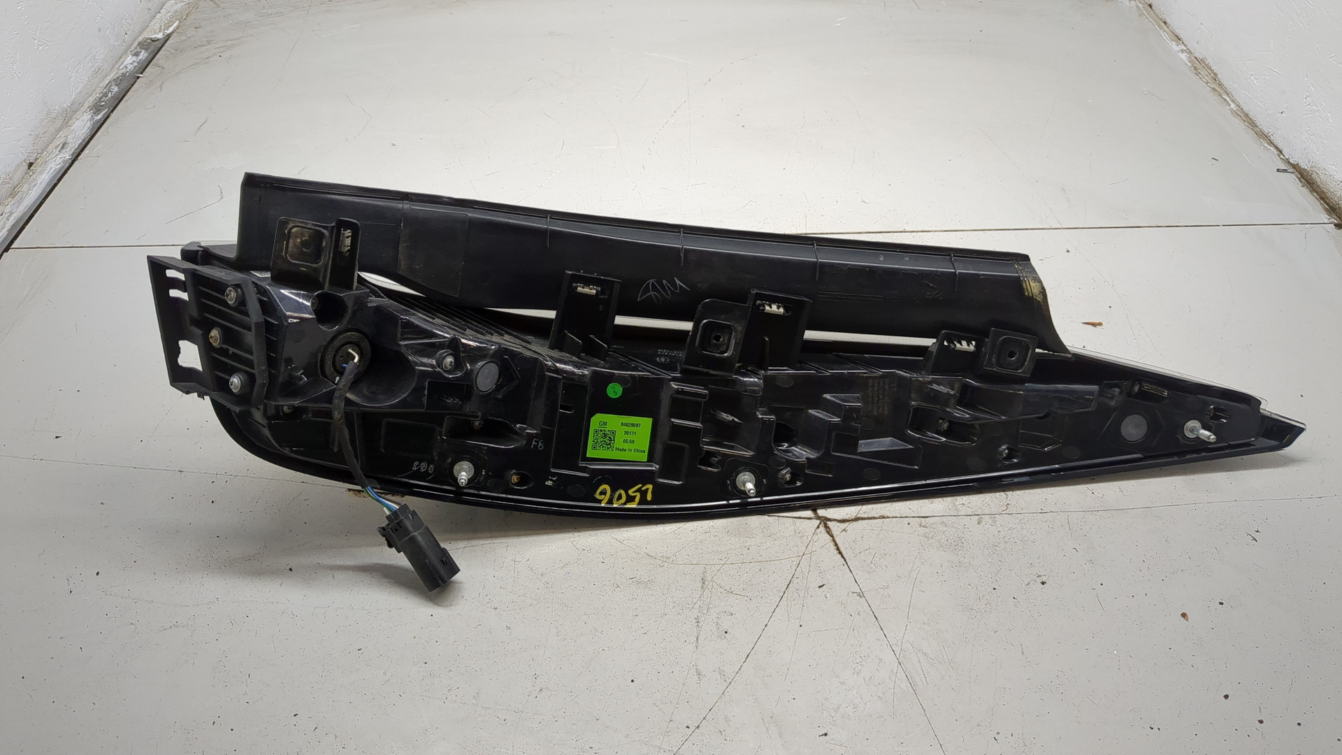 Фонарь задний левый