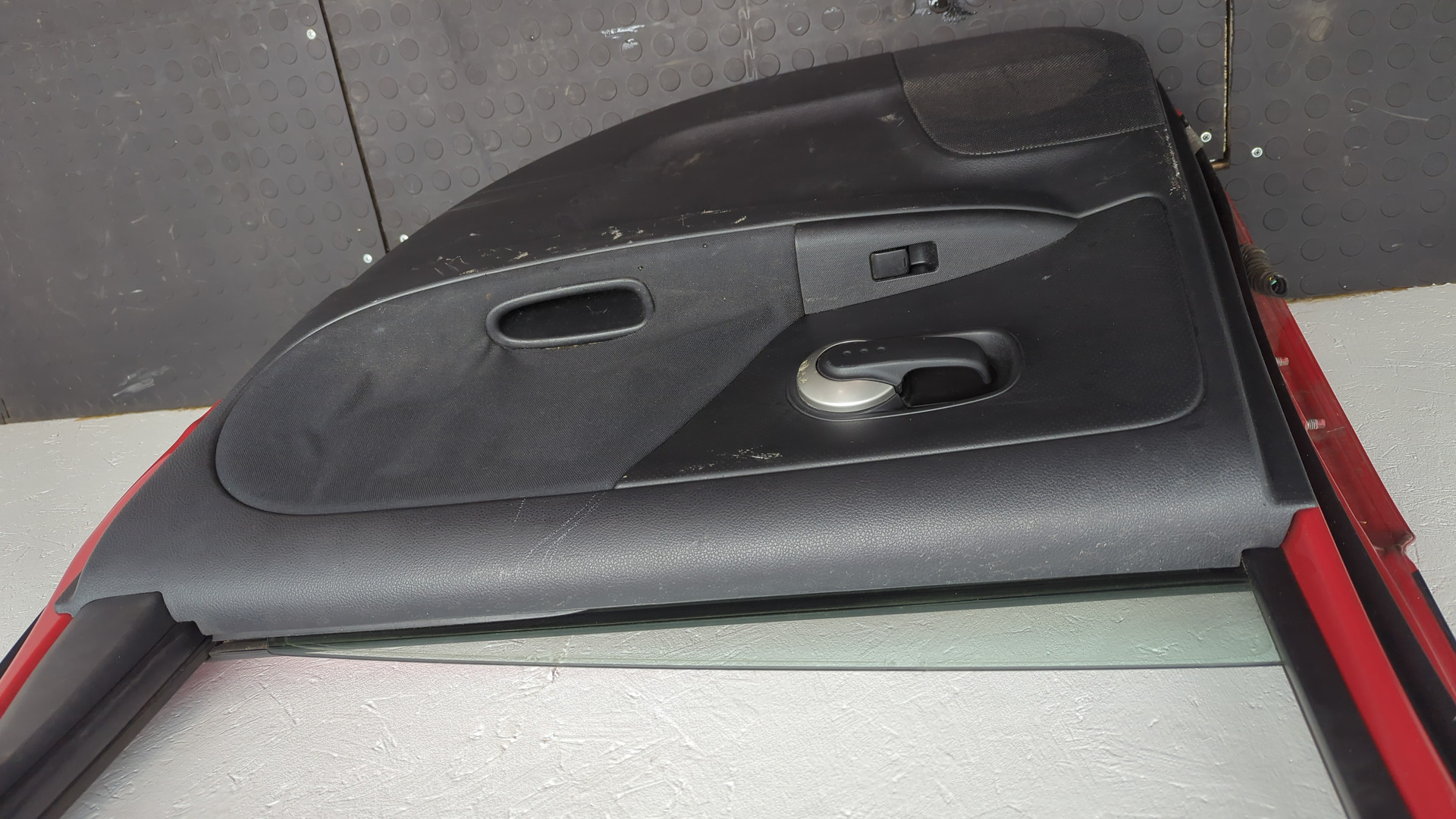 Дверь задняя правая