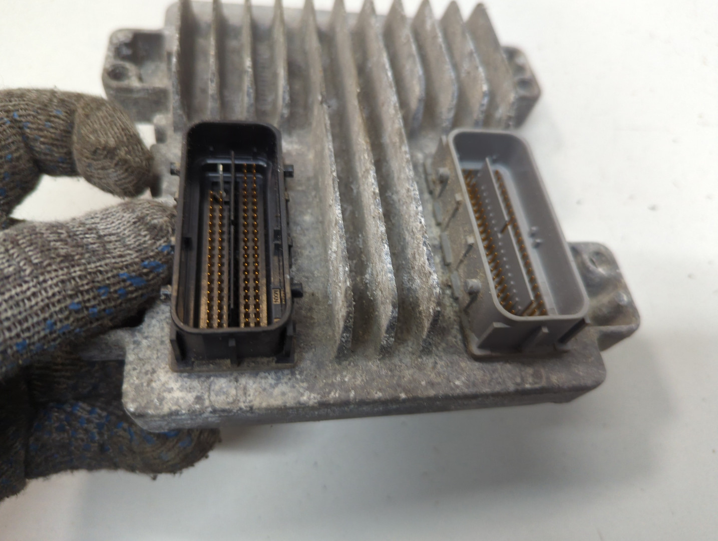 Блок управления двигателем