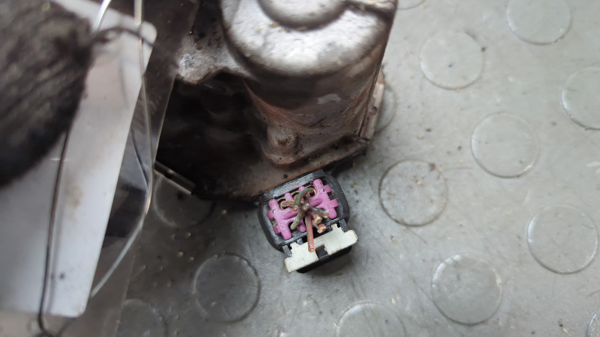 Заслонка дроссельная электрическая