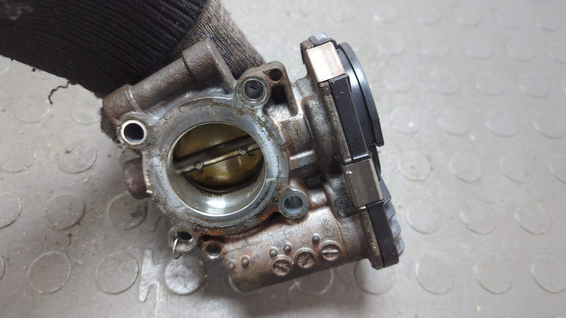 Заслонка дроссельная электрическая