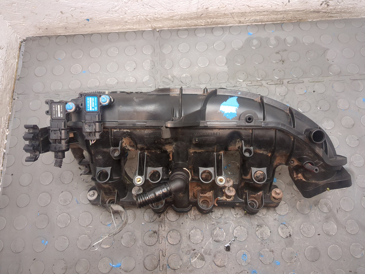 Коллектор впускной