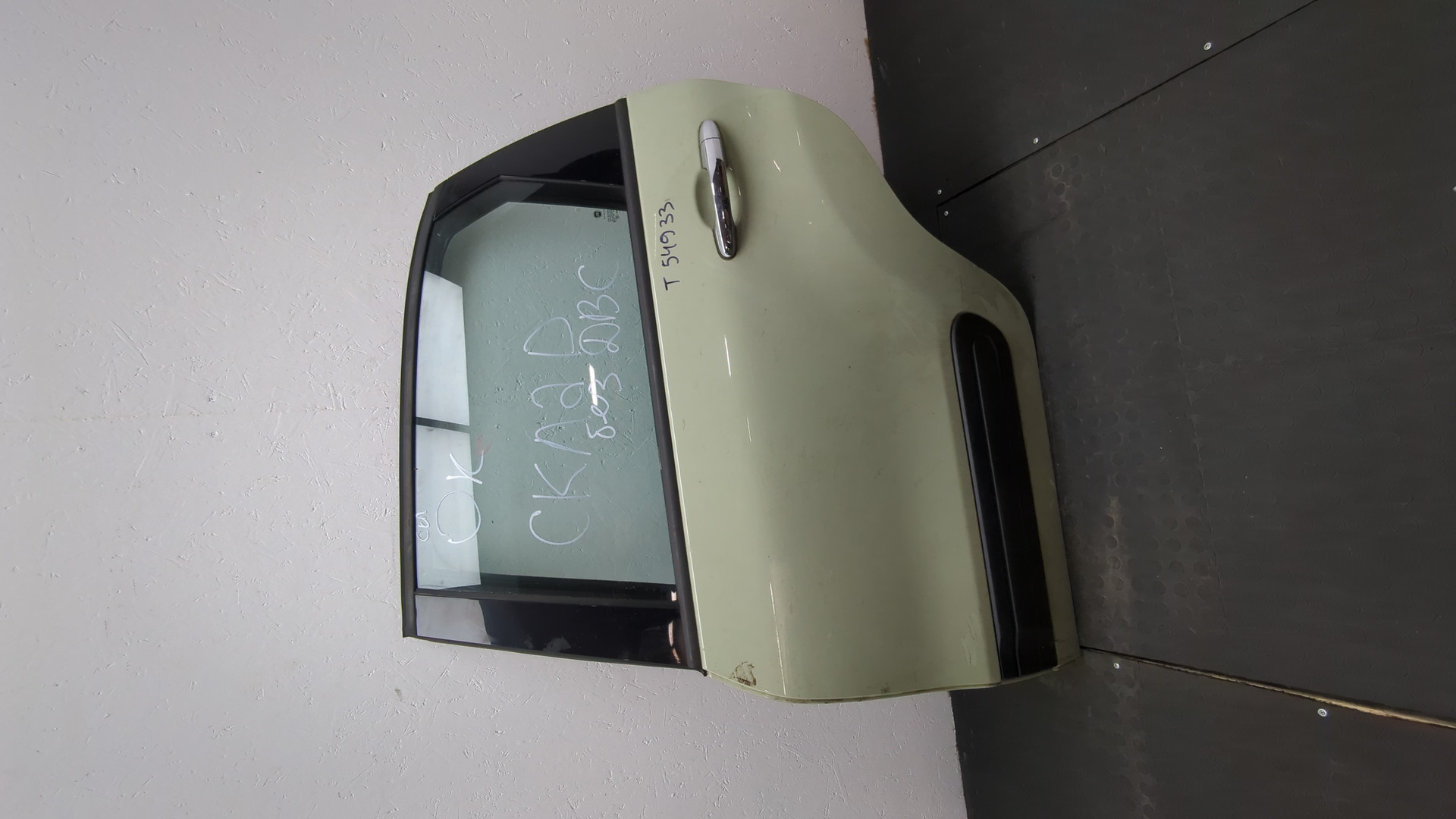 Дверь задняя левая