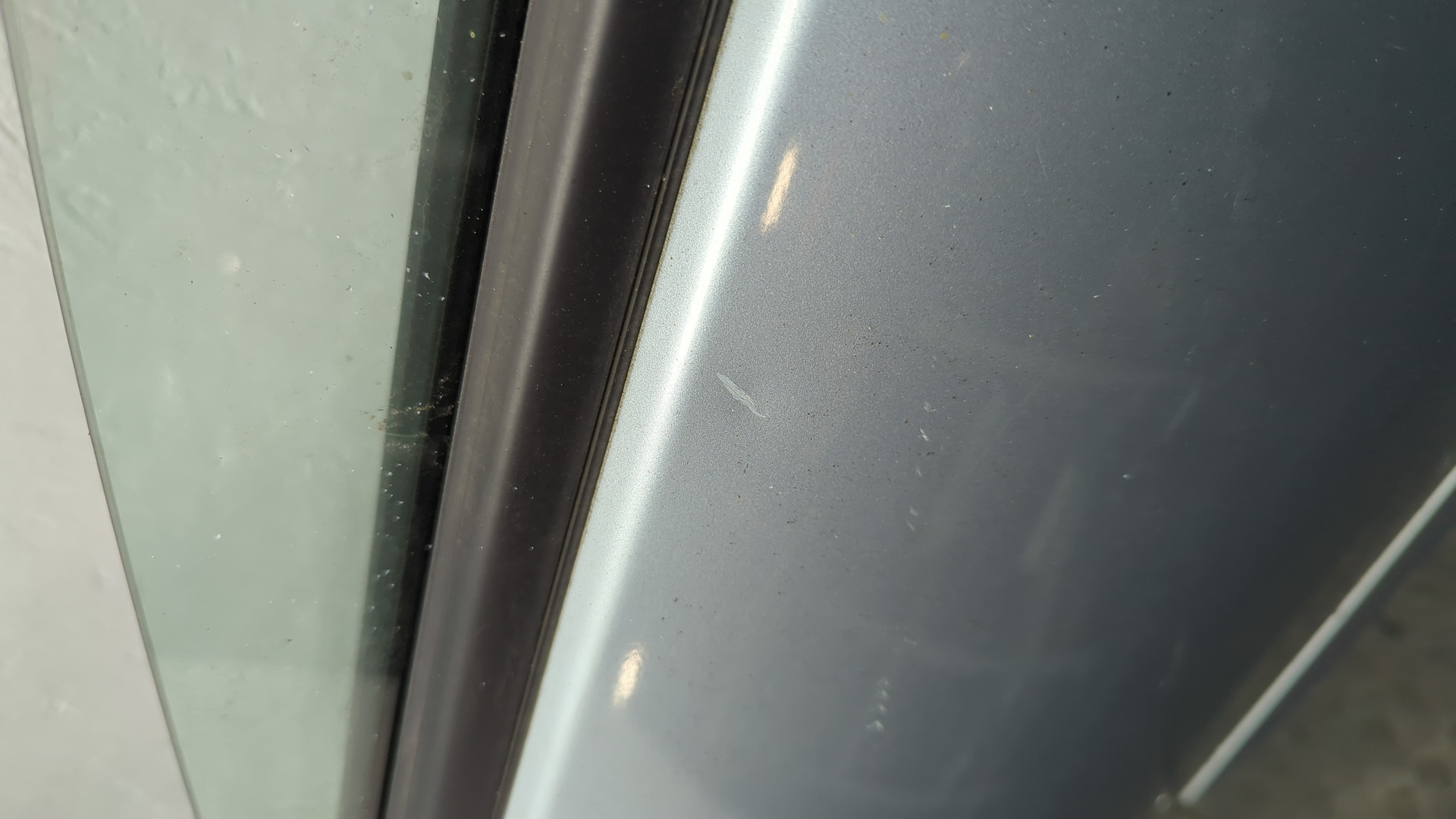 Дверь задняя правая