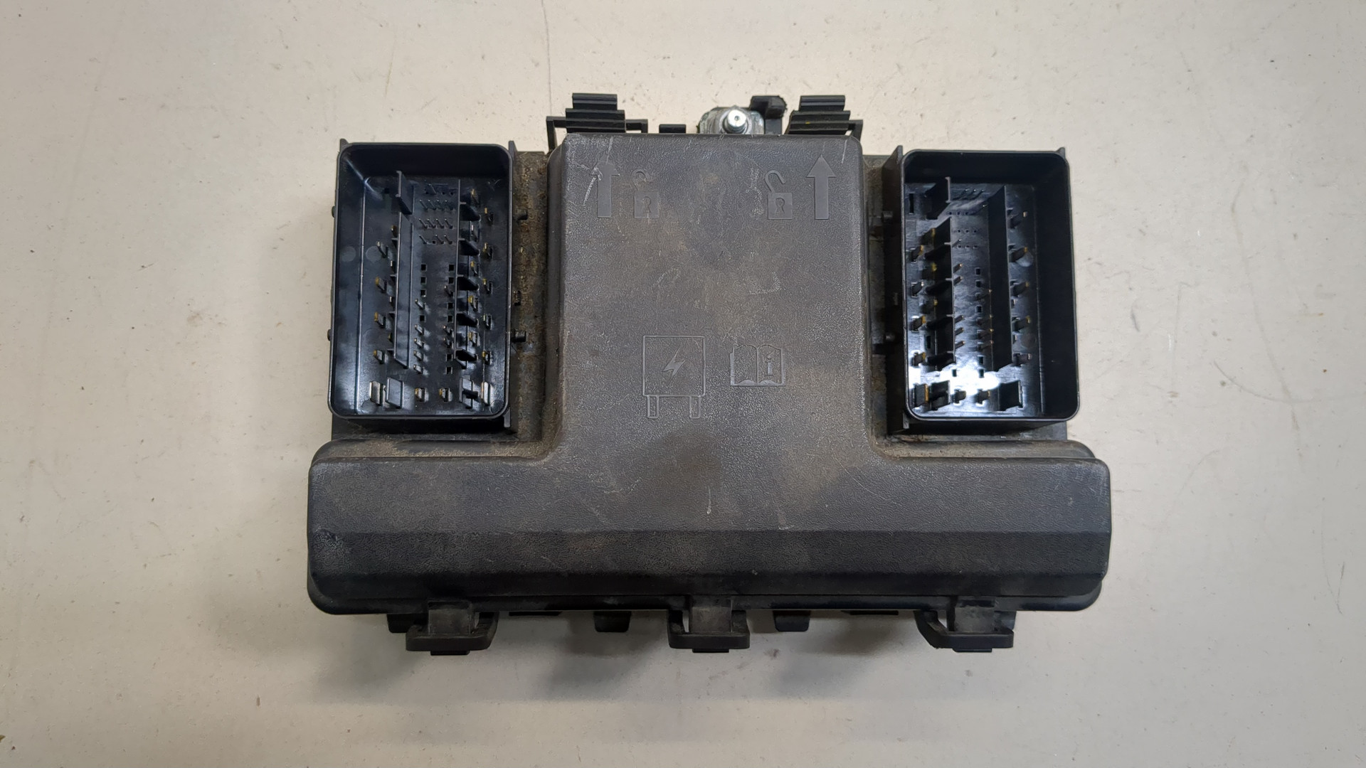 Блок предохранителей