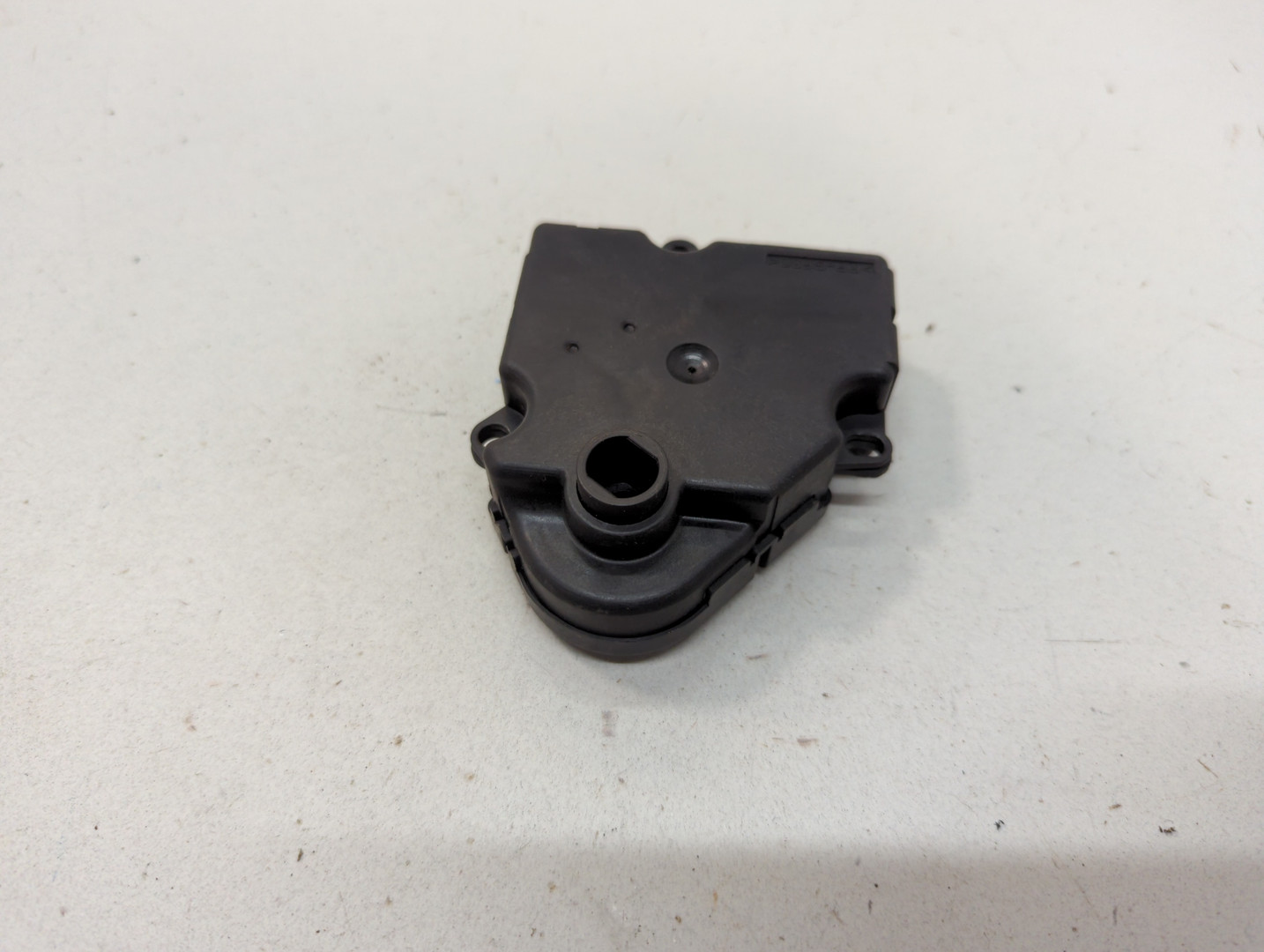 Моторчик заслонки печки