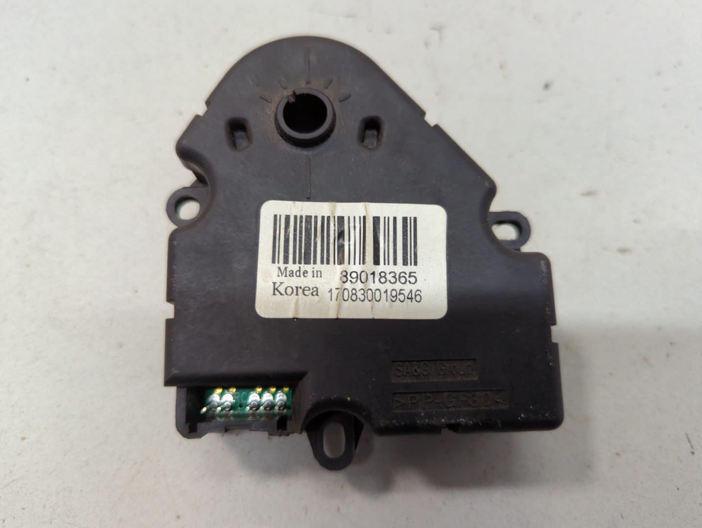 Моторчик заслонки печки