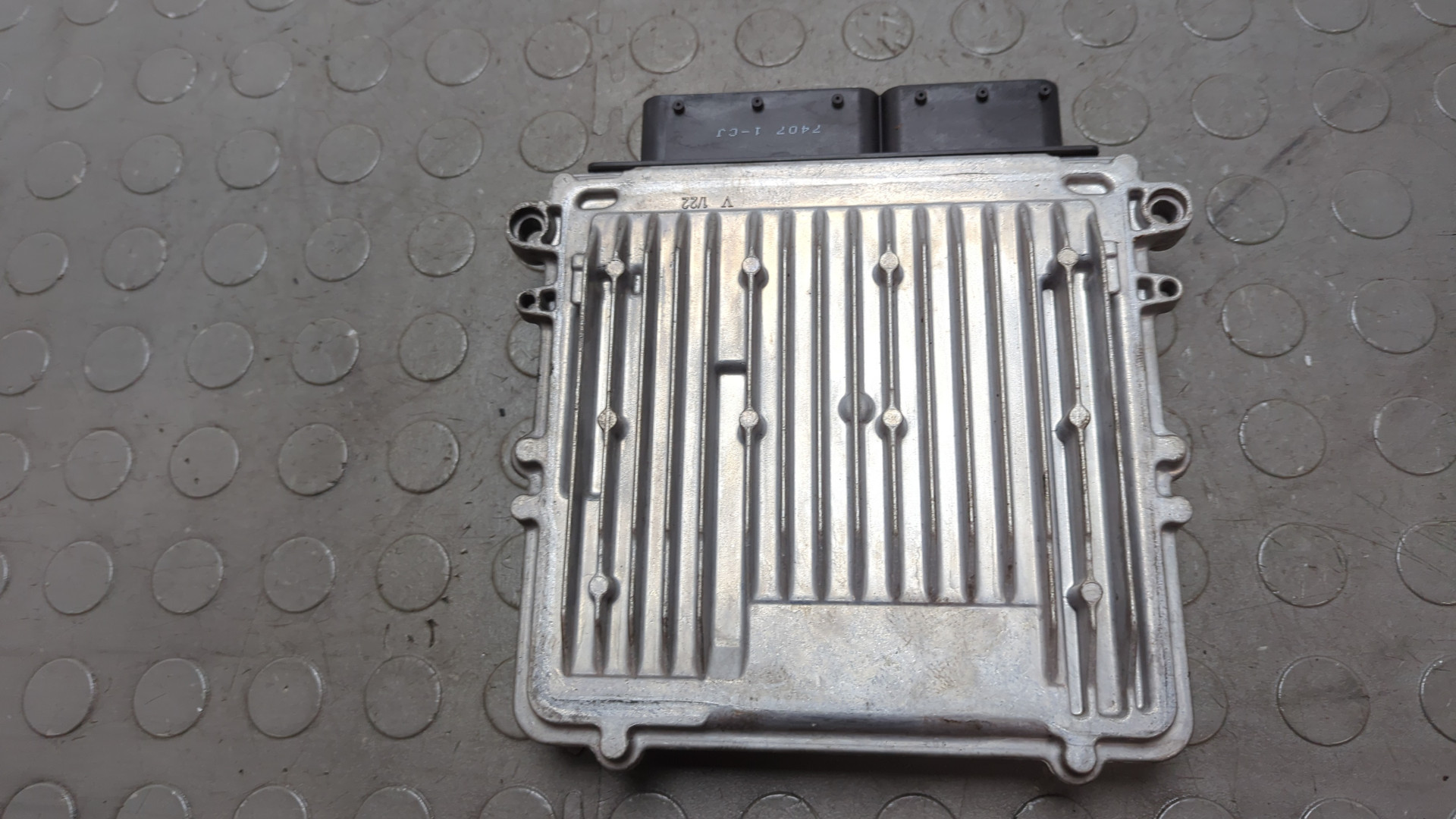 Блок управления двигателем