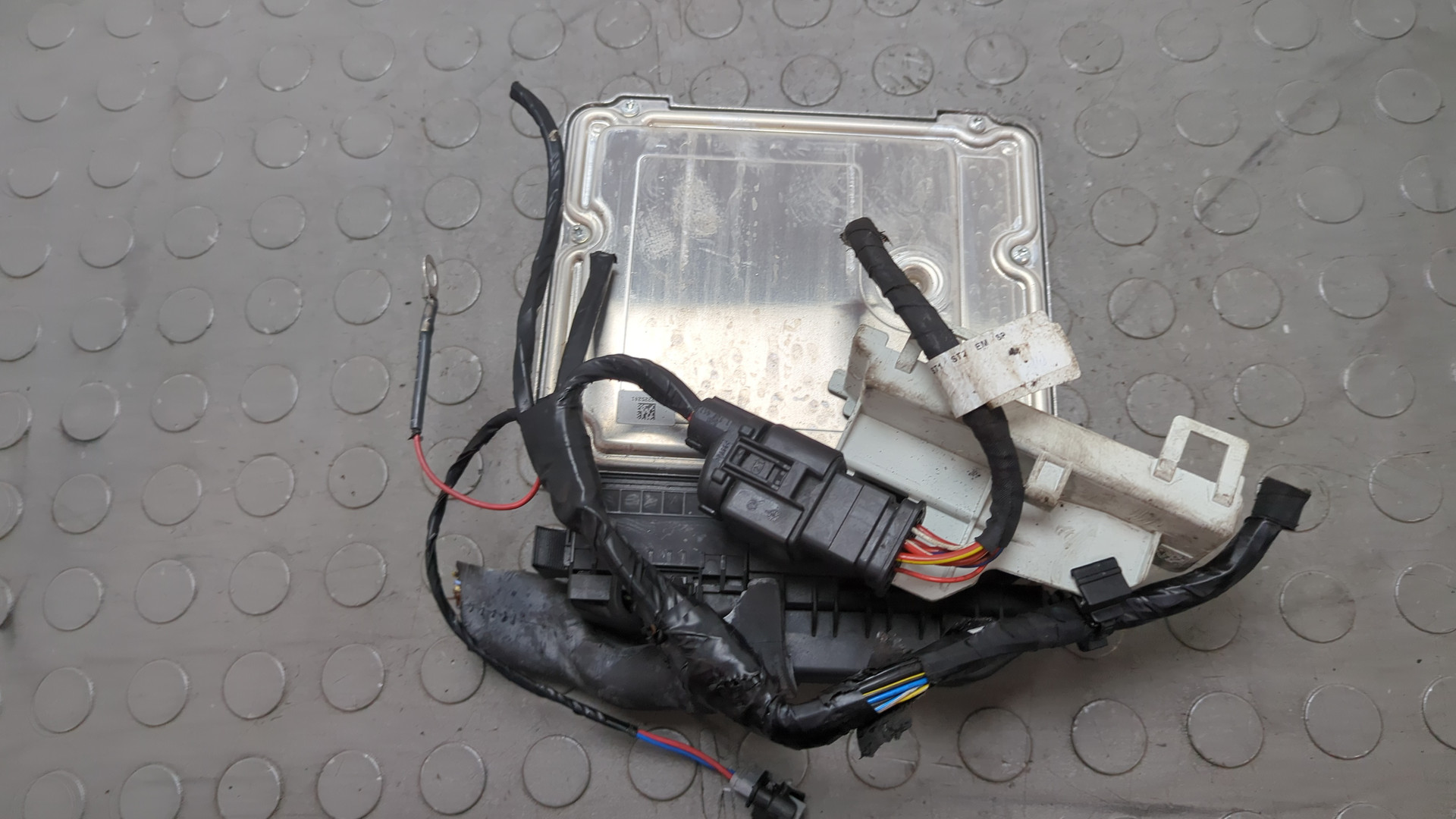 Блок управления двигателем