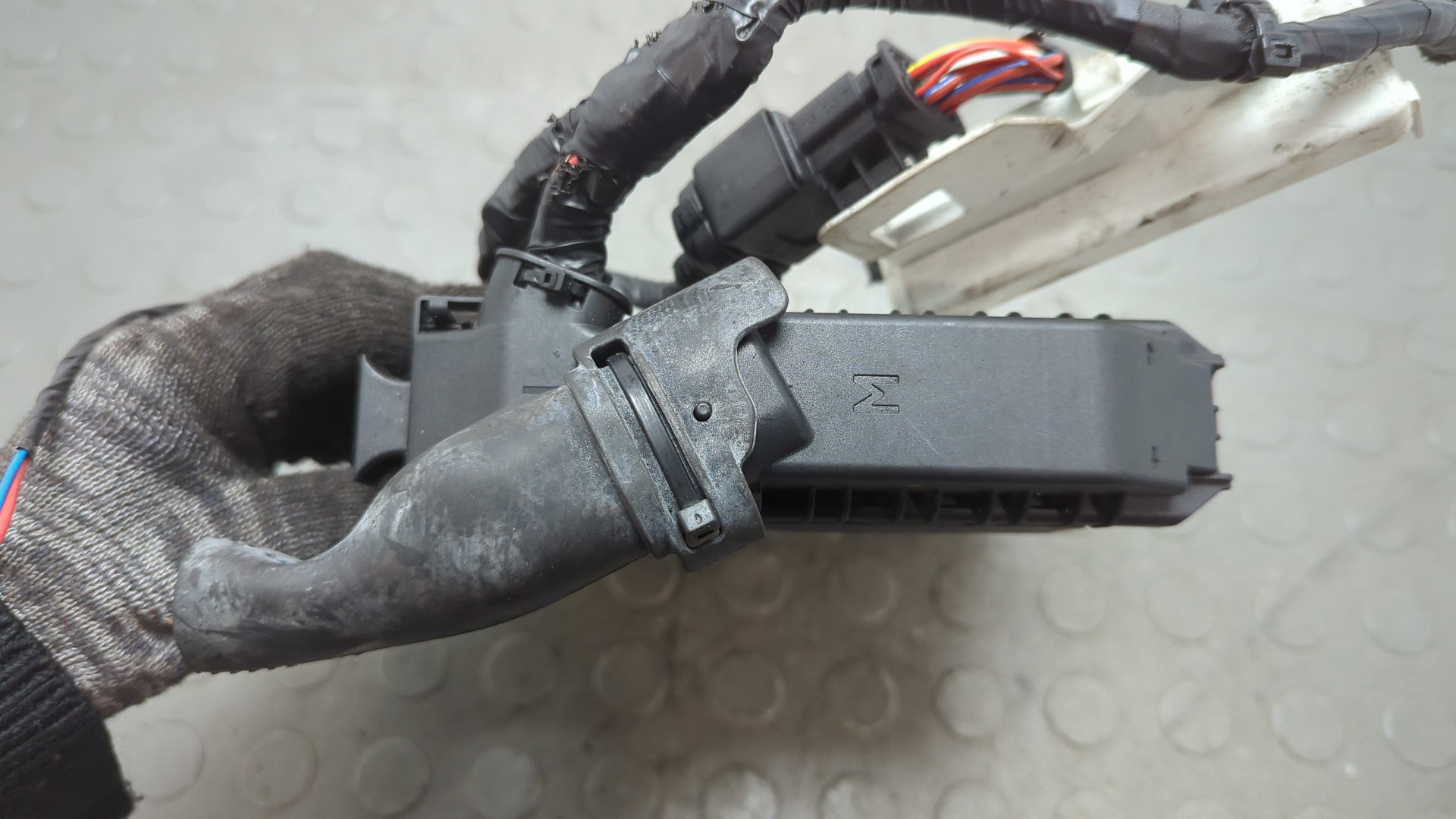 Блок управления двигателем