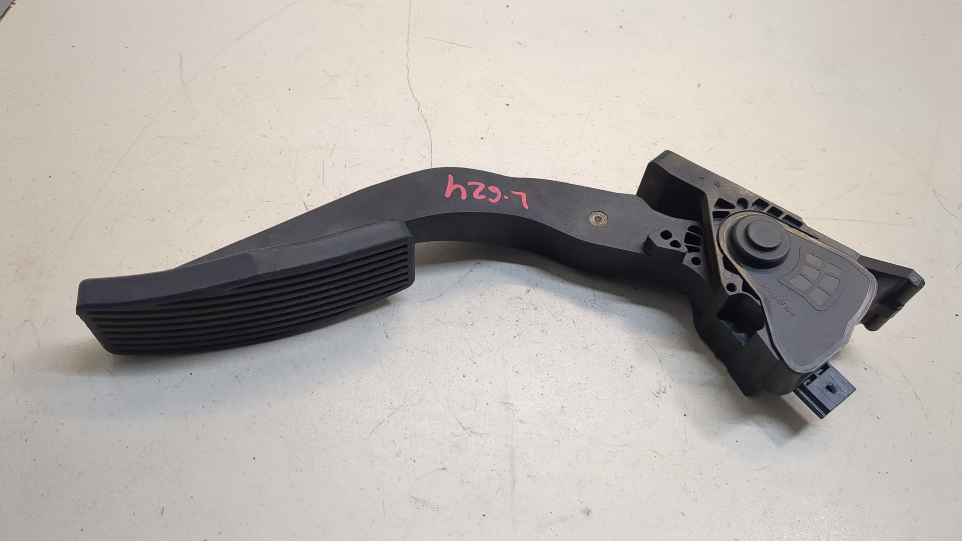 Педаль газа