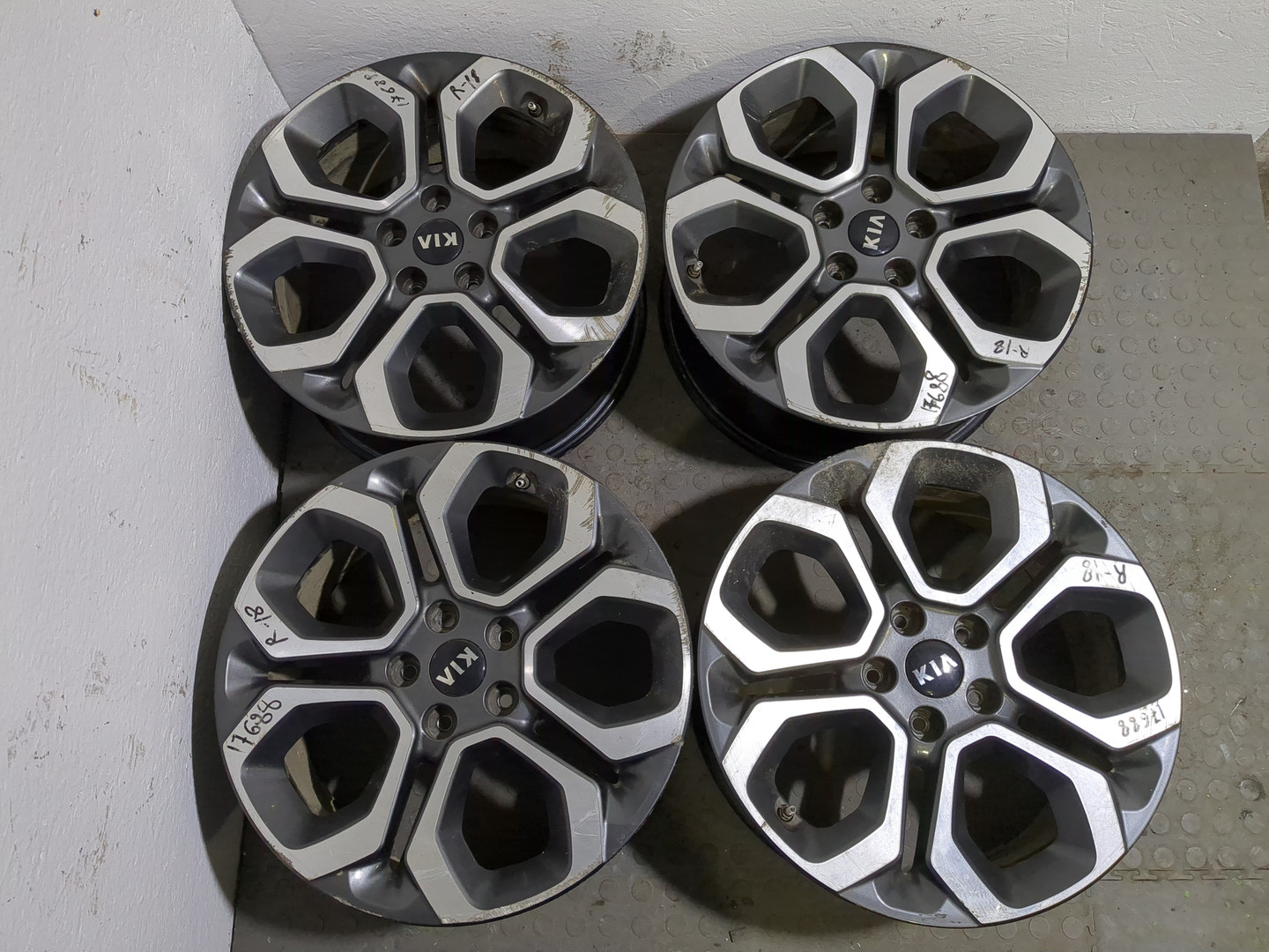 Диски колесные литые легкий сплав 4 шт