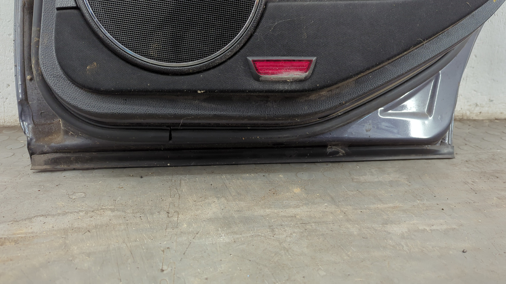 Дверь задняя правая