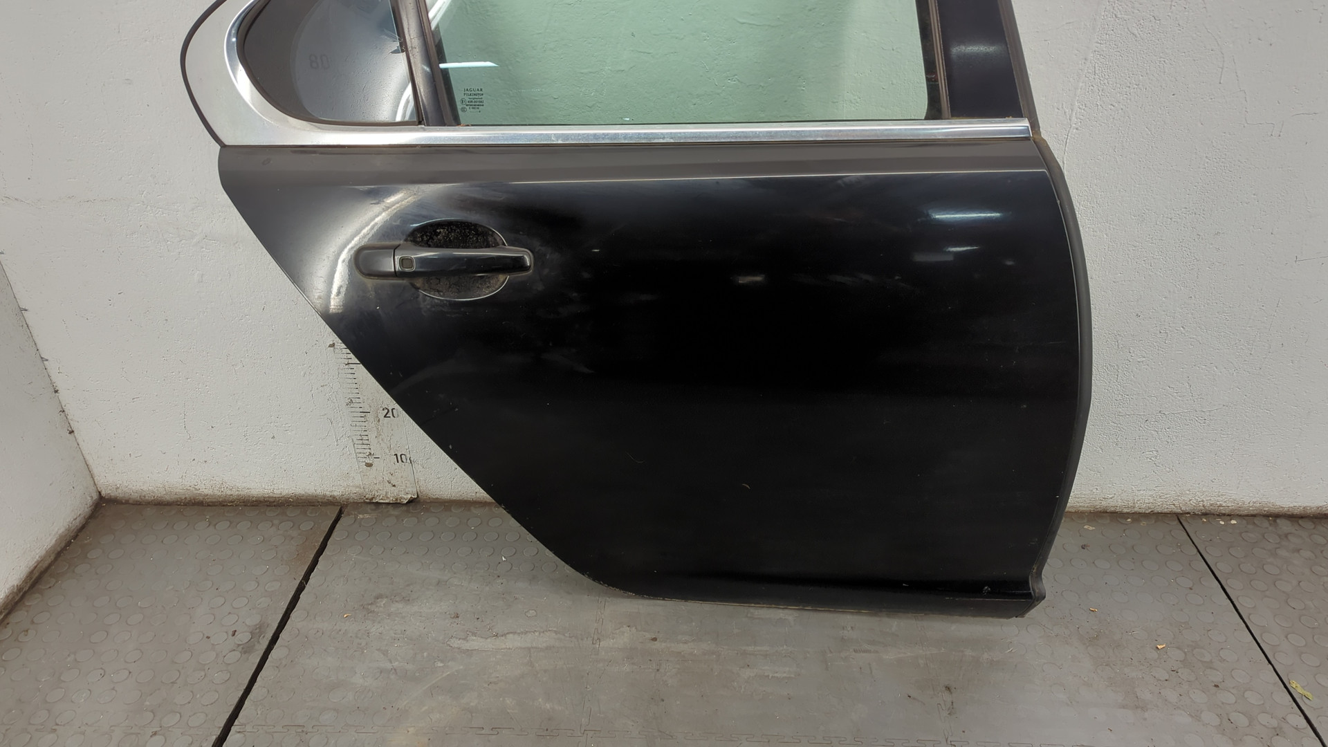 Дверь задняя правая