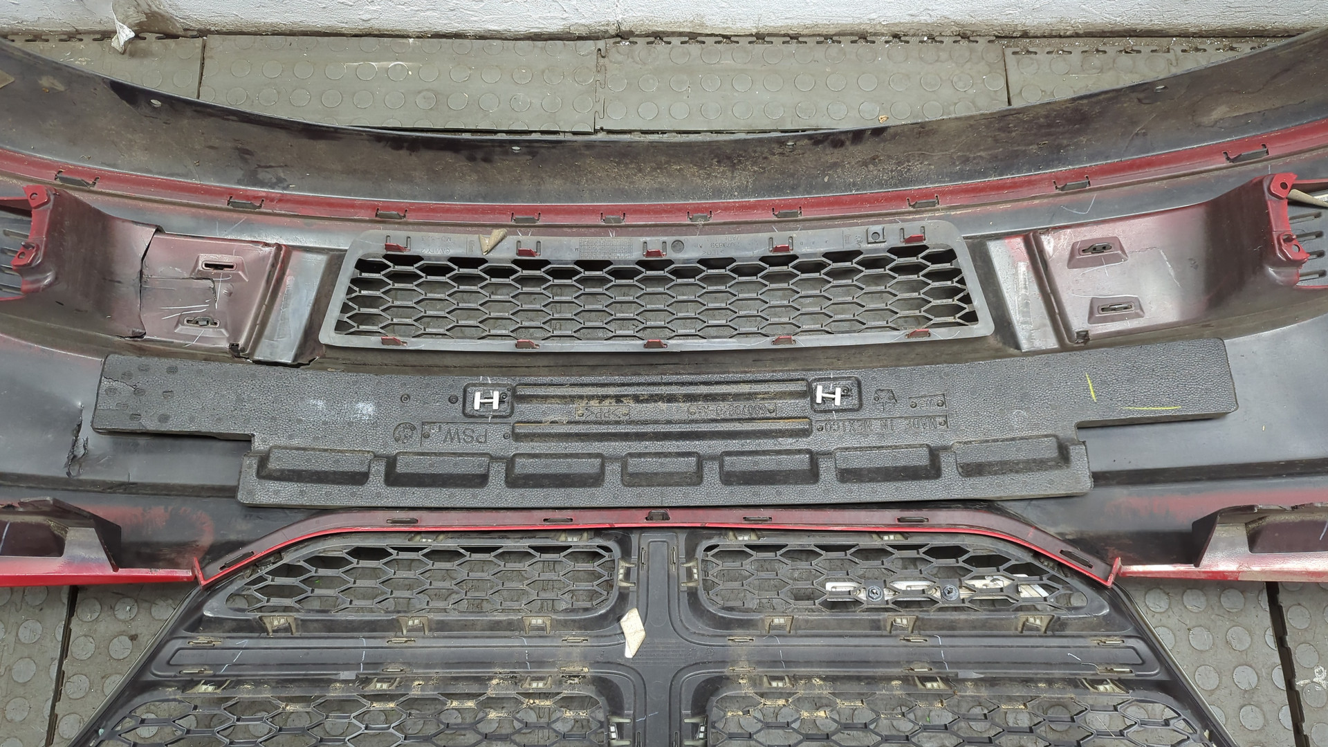 Бампер передний