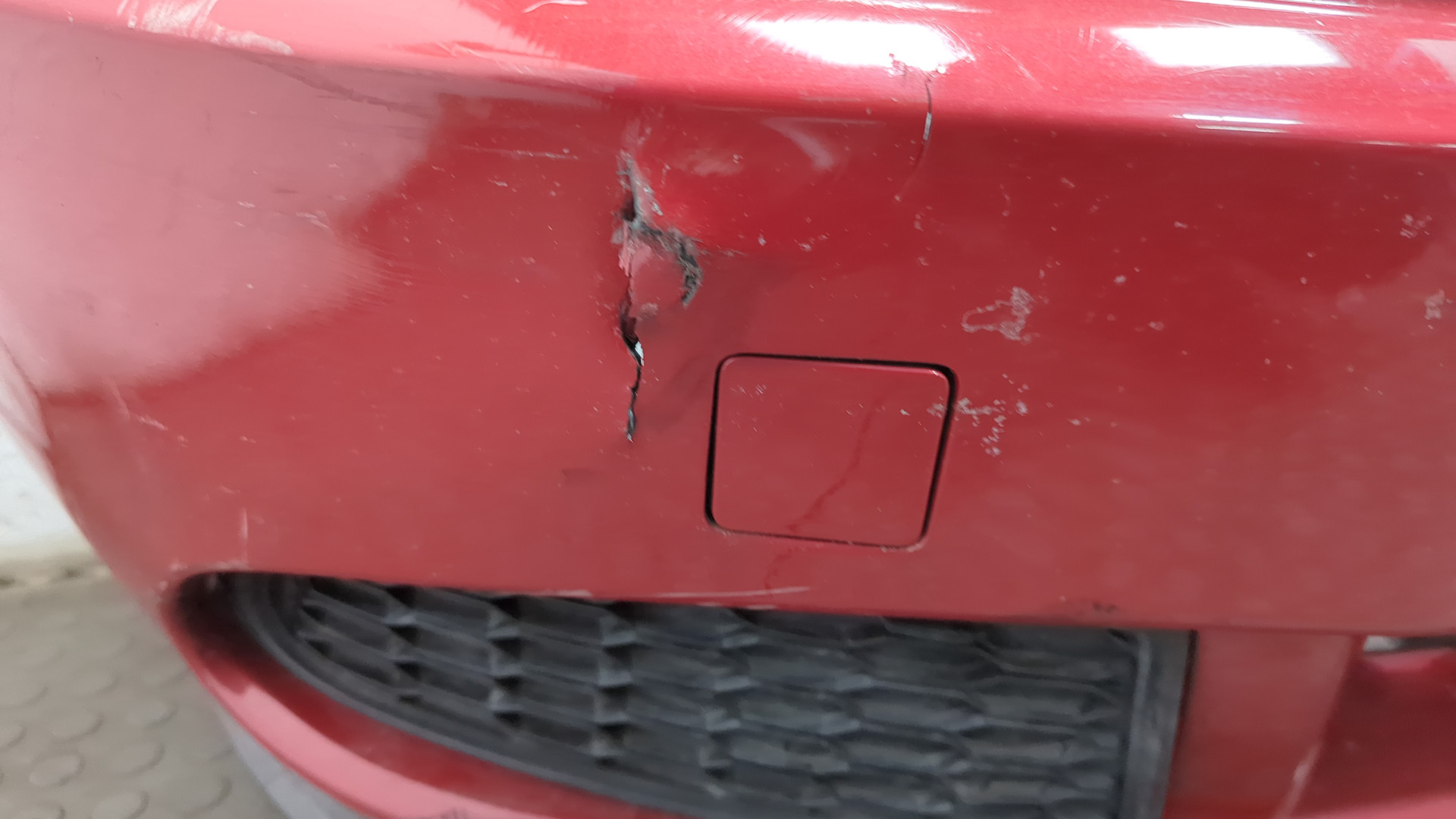 Бампер передний