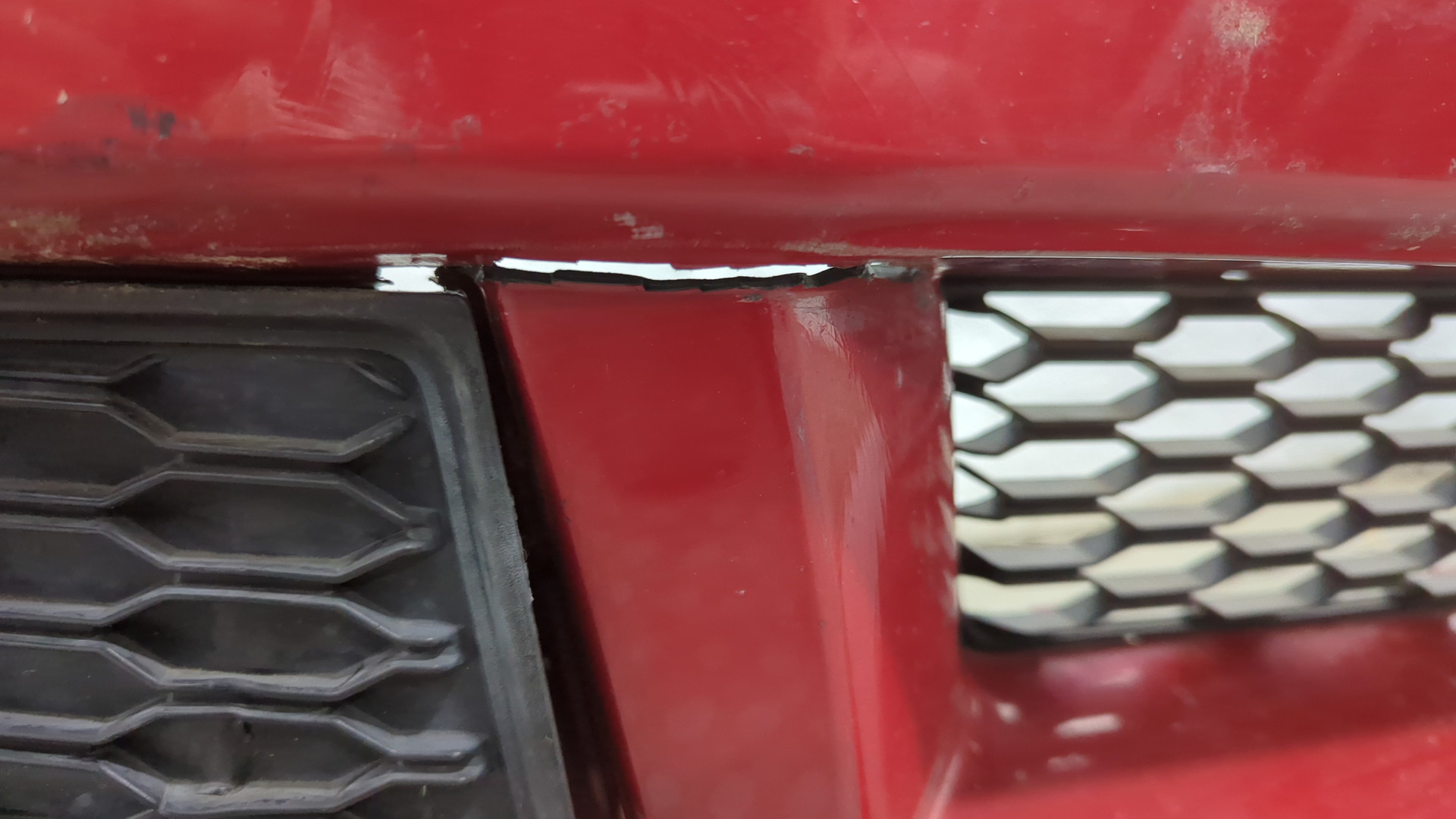 Бампер передний