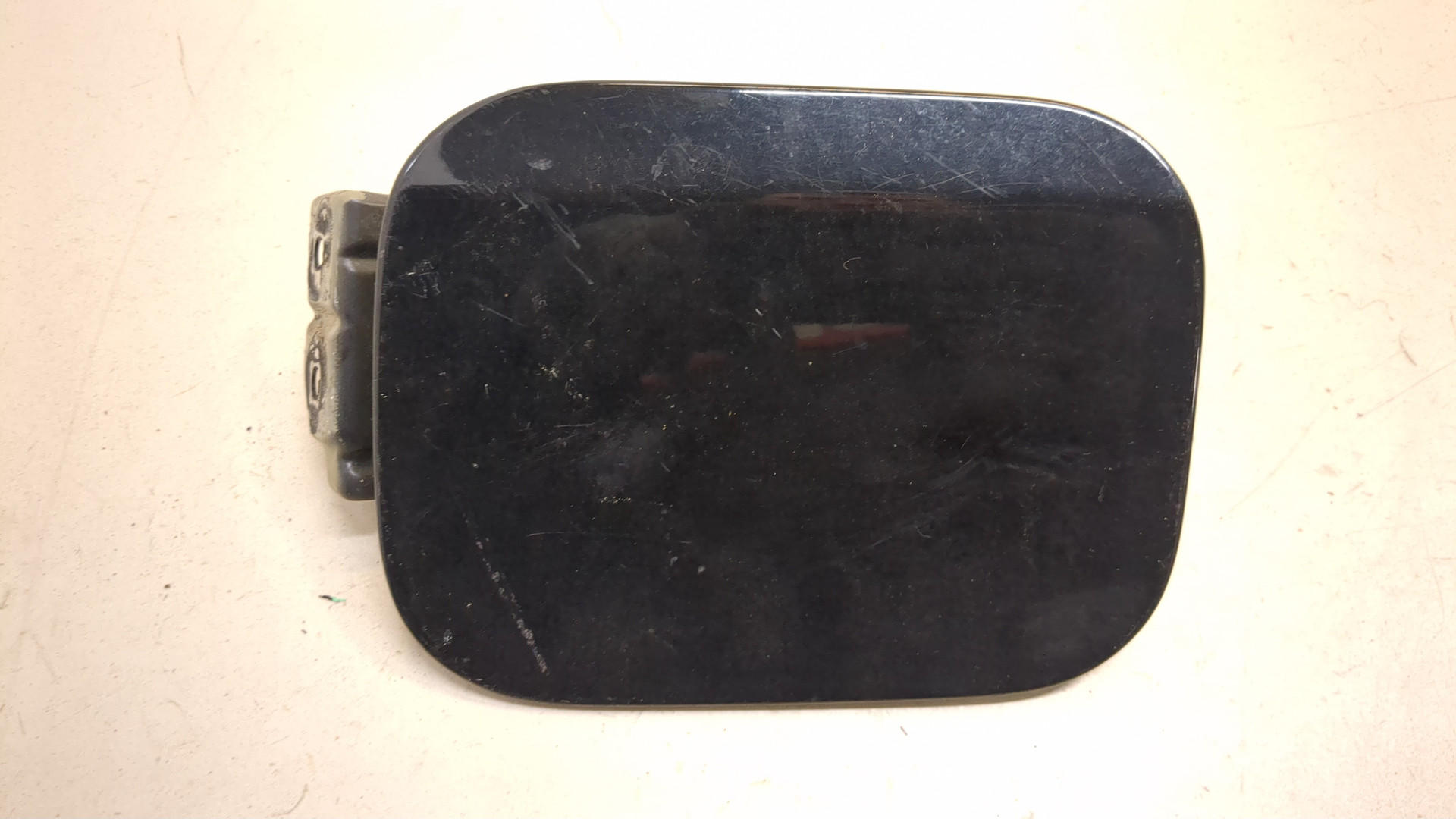 Лючок бензобака