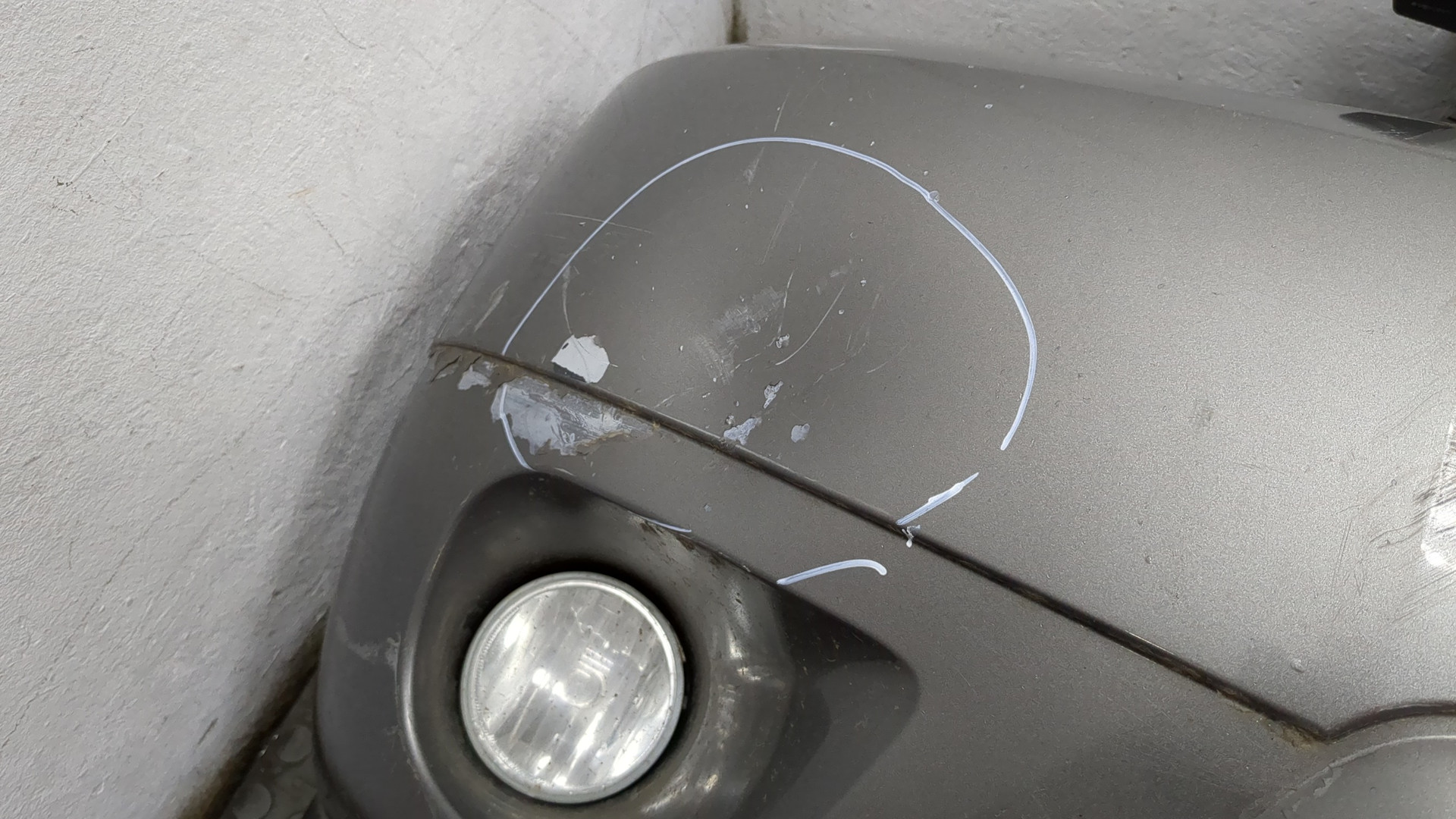 Бампер передний