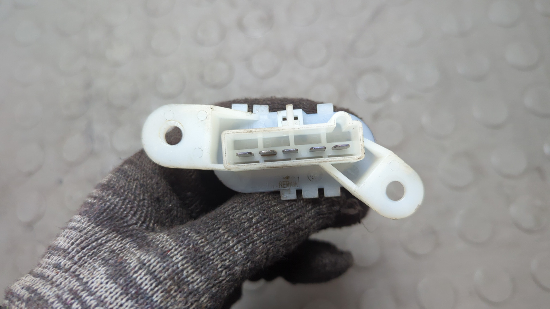 Резистор отопителя