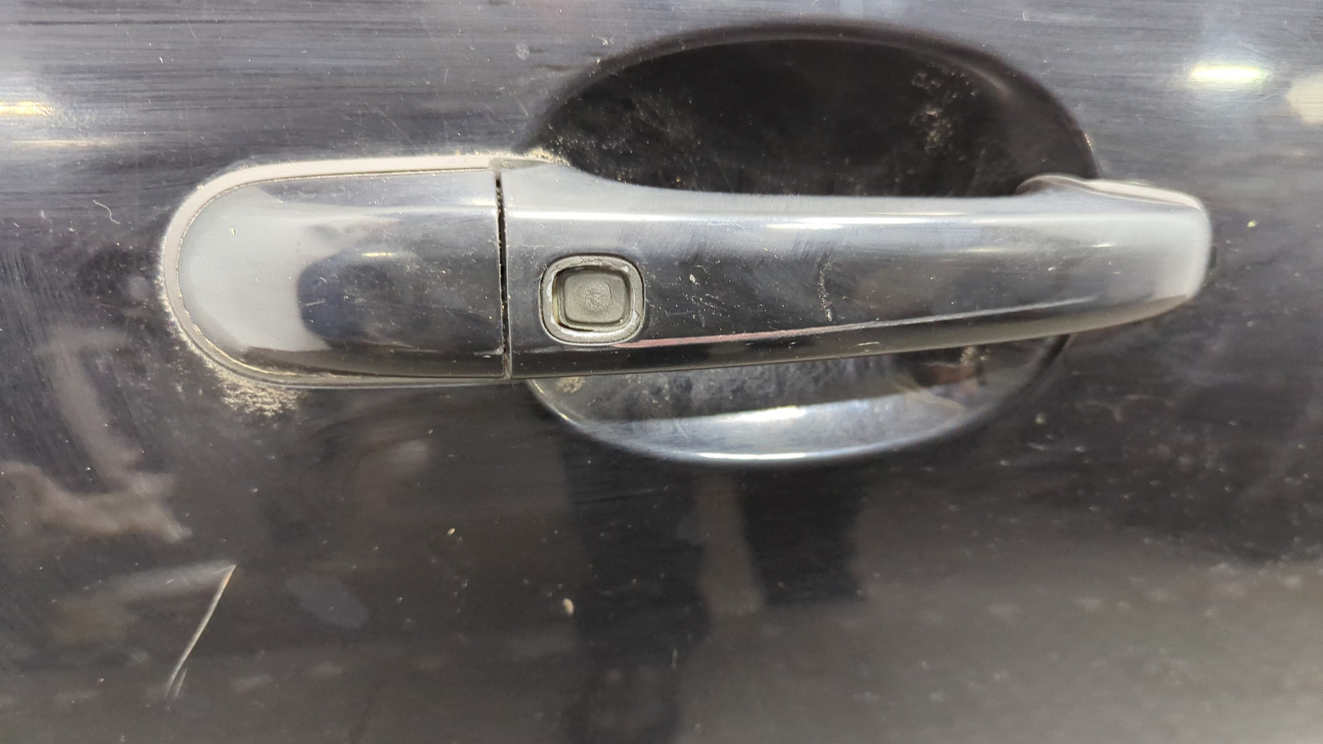 Дверь передняя правая