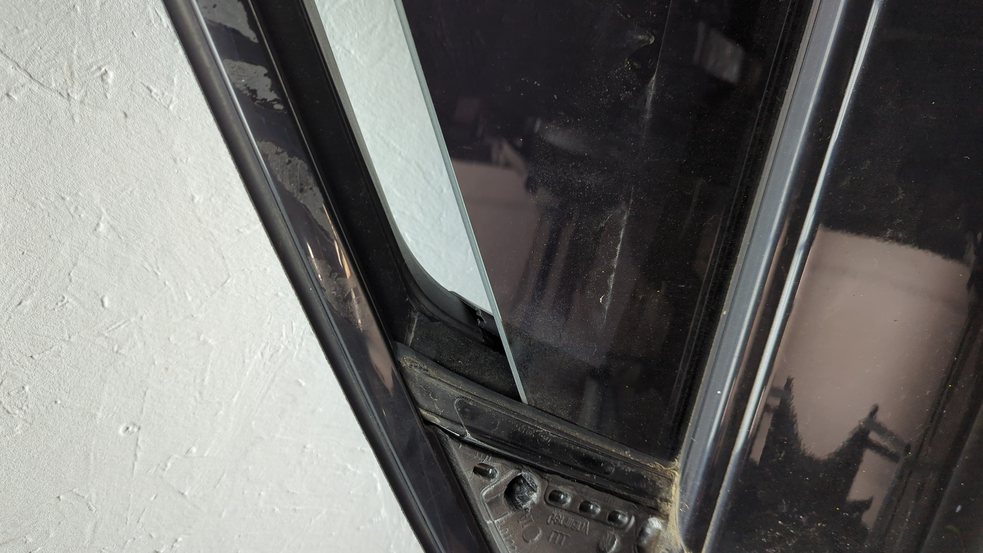 Дверь передняя левая