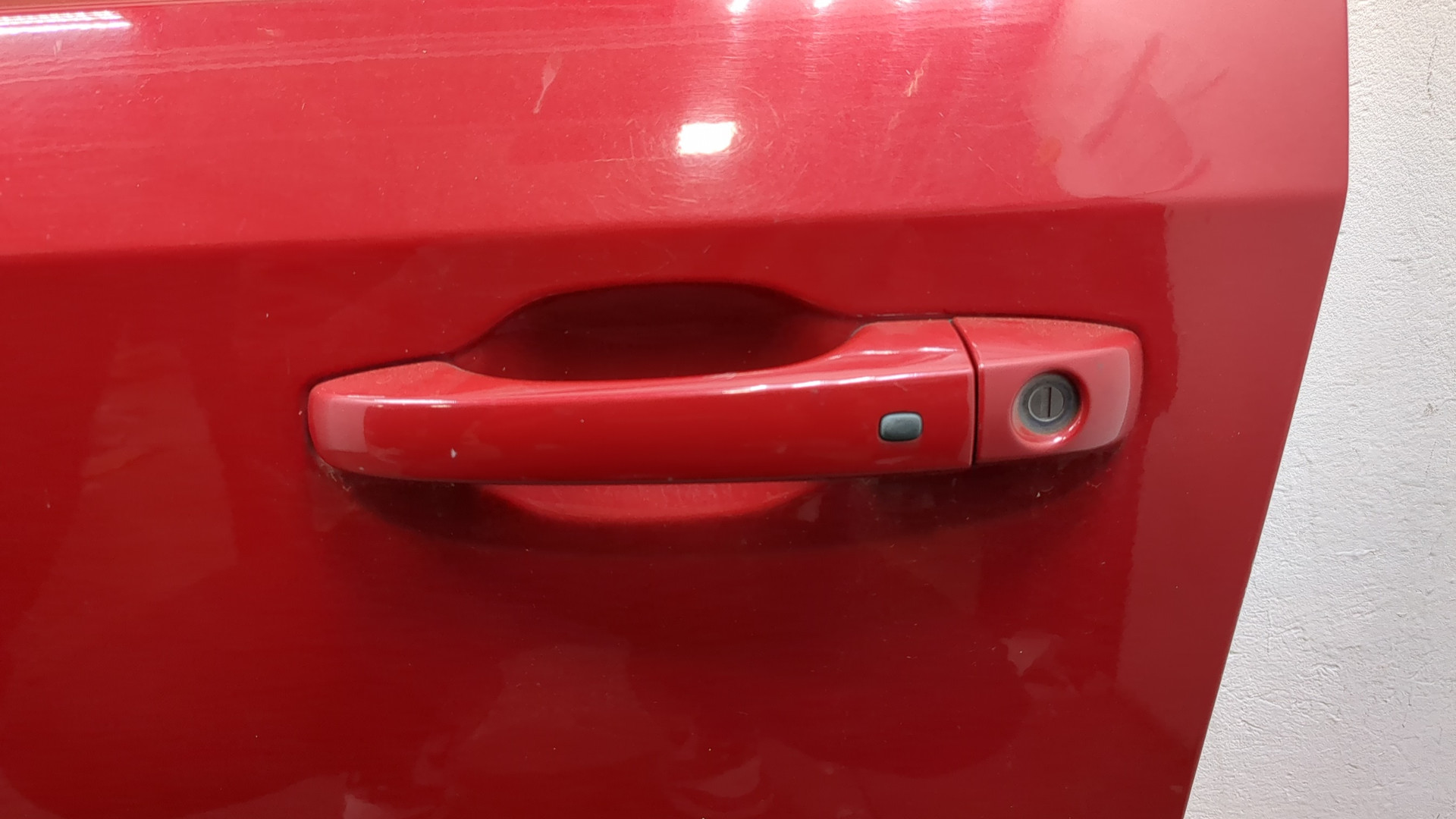 Дверь передняя левая