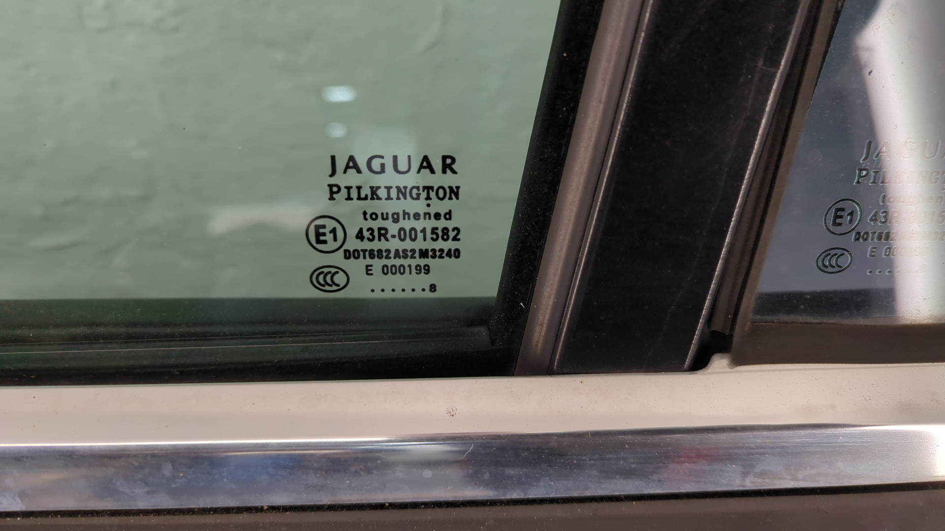 Дверь задняя левая