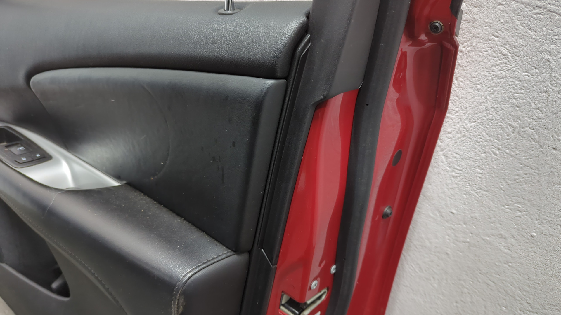 Дверь передняя правая